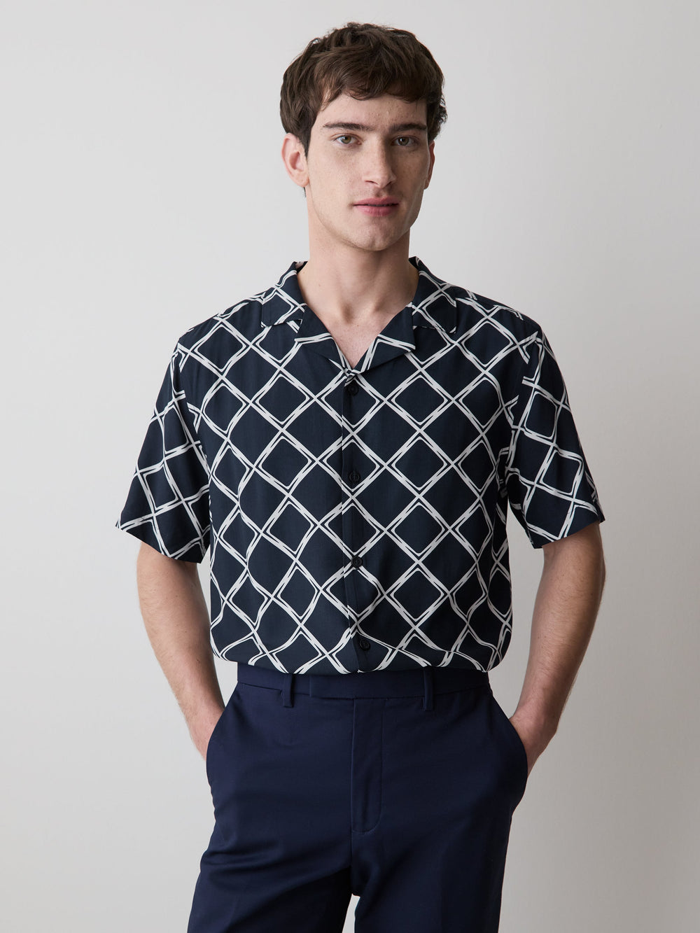 Short-Sleeve Camp-Collar Shirt with Geo Print rw&co Limited Time Discount