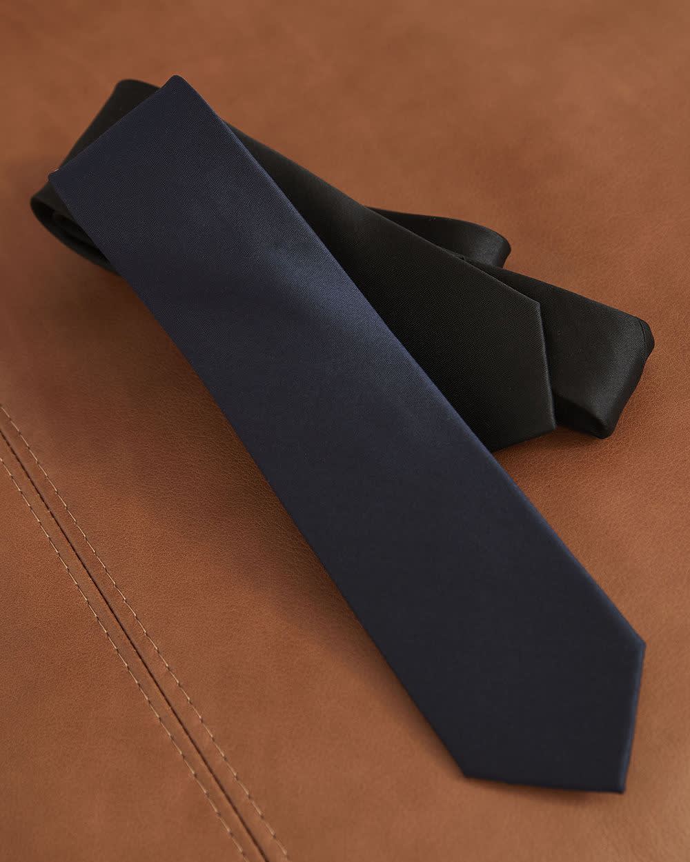 Skinny Dark Solid Tie rw&co Limited Time Discount
