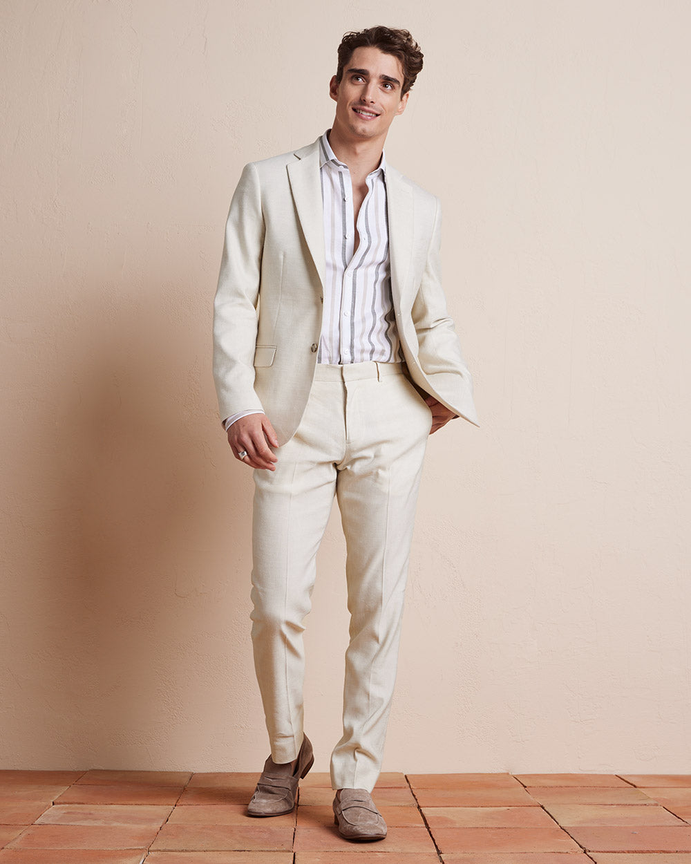 Tailored-Fit Linen Dress Shirt rw&co Great Value Deal