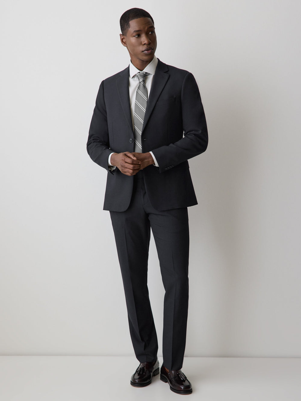 Slim Fit Tech Suit Pant rw&co Great Value Deal