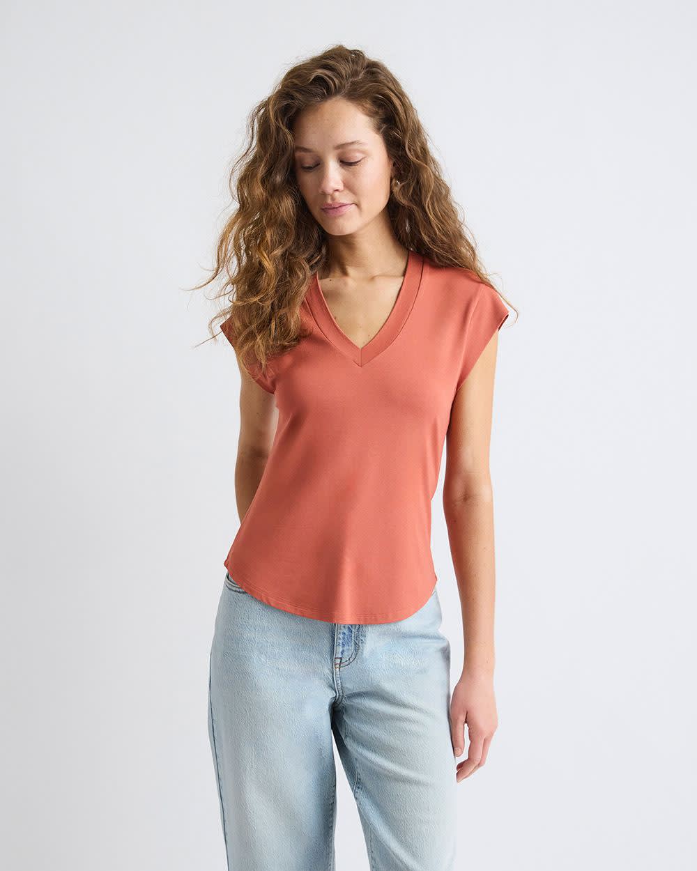 Classic-Fit Short-Sleeve V-Neck T-Shirt rw&co Great Value Deal