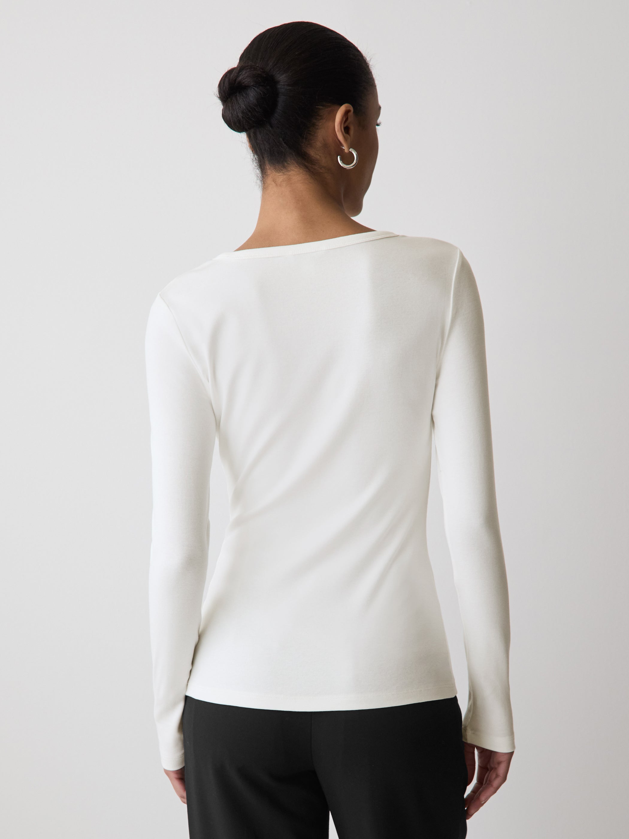Luxe Knit Long-Sleeve Crew-Neck Fitted Ribbed Tee rw&co Exclusive Sale Price