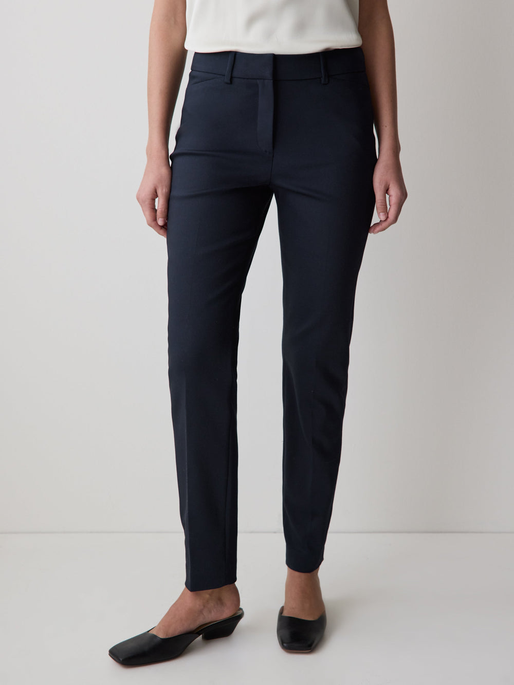 Limitless Mid-Rise Slim-Leg Signature Fit Ankle Pant rw&co Special Offer