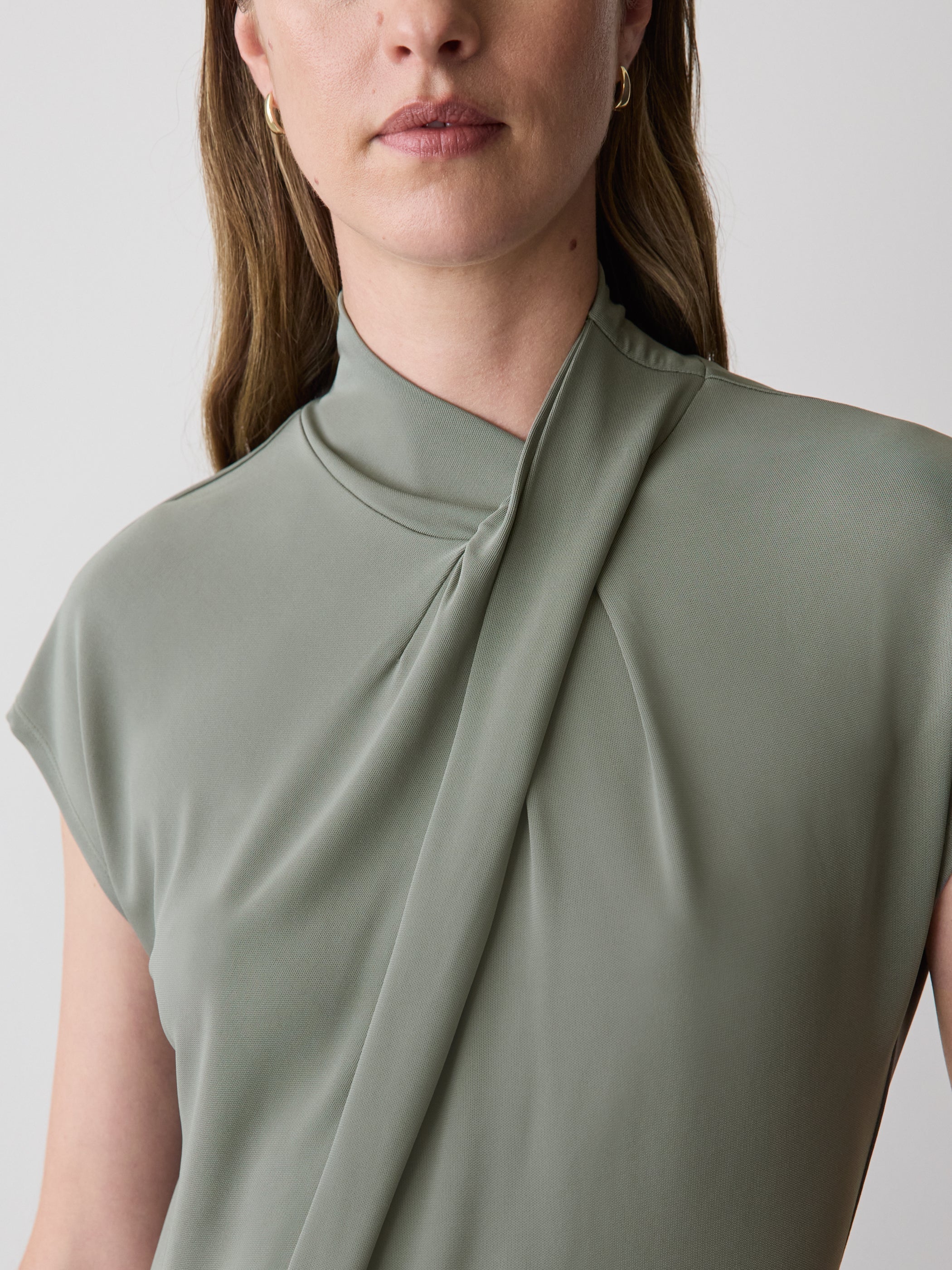 Extended-Sleeve Top with Crossover Draped Mock Neckline rw&co Great Value Deal
