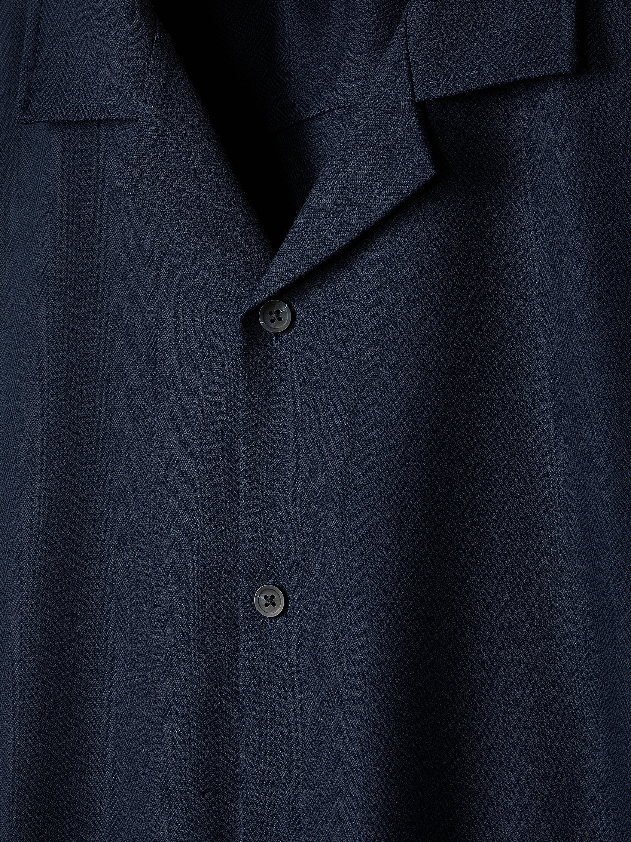 Short-Sleeve Herringbone Shirt with Camp Collar rw&co Exclusive Sale Price