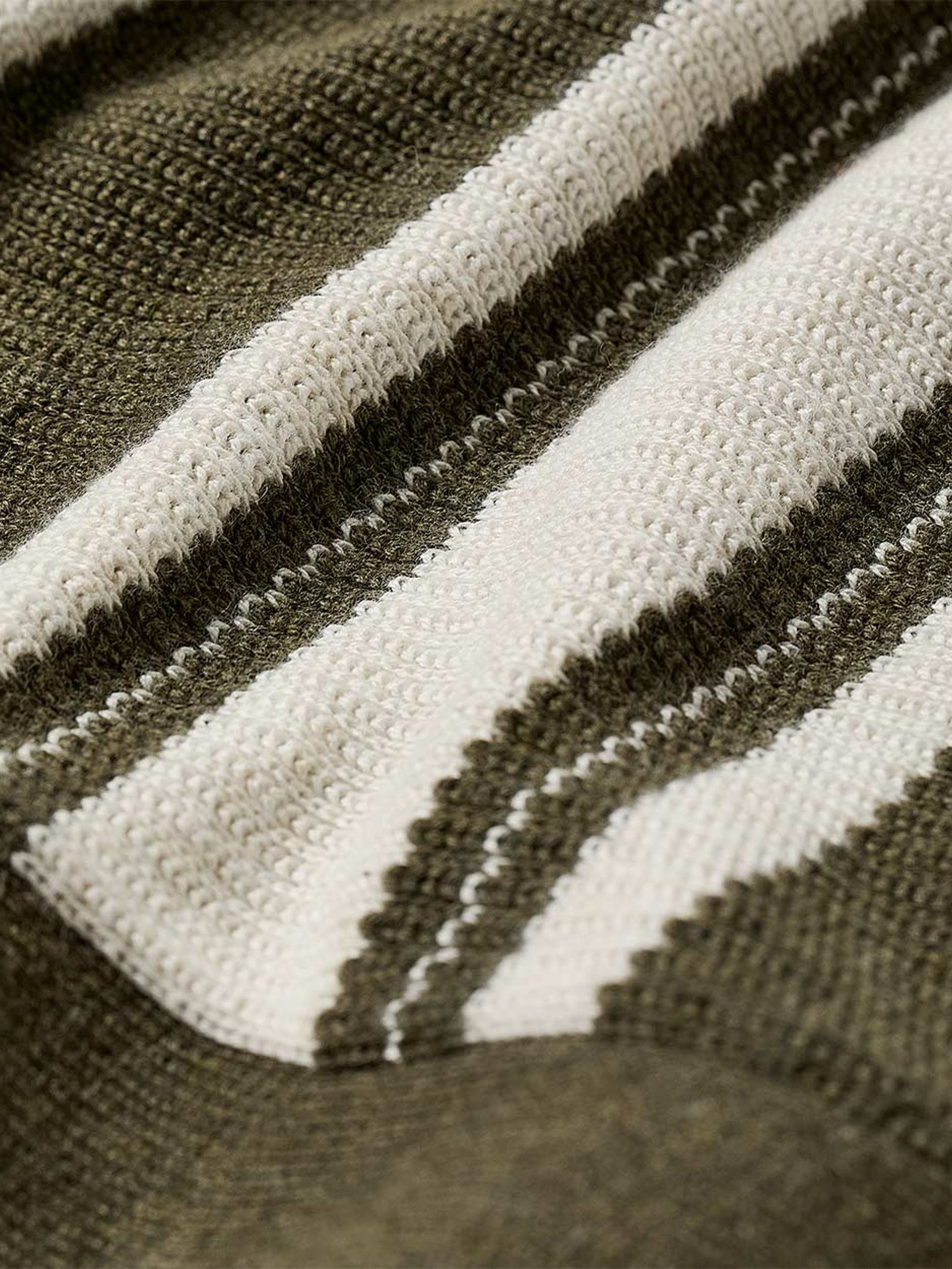 Short-Sleeve Shirt Sweater with Vertical Stripes rw&co Great Value Deal