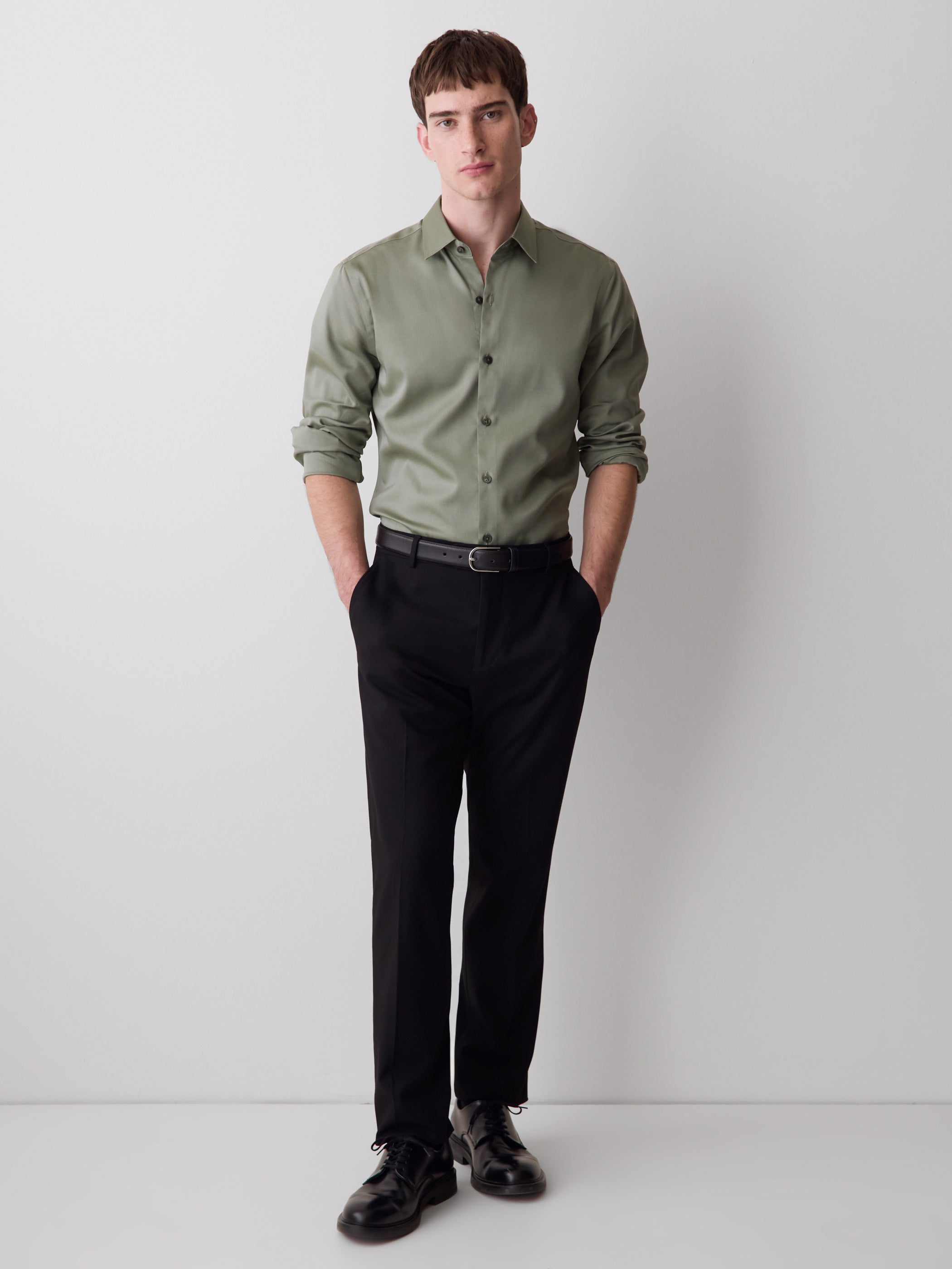 Slim Fit Solid Twill Dress Shirt rw&co Limited Time Discount