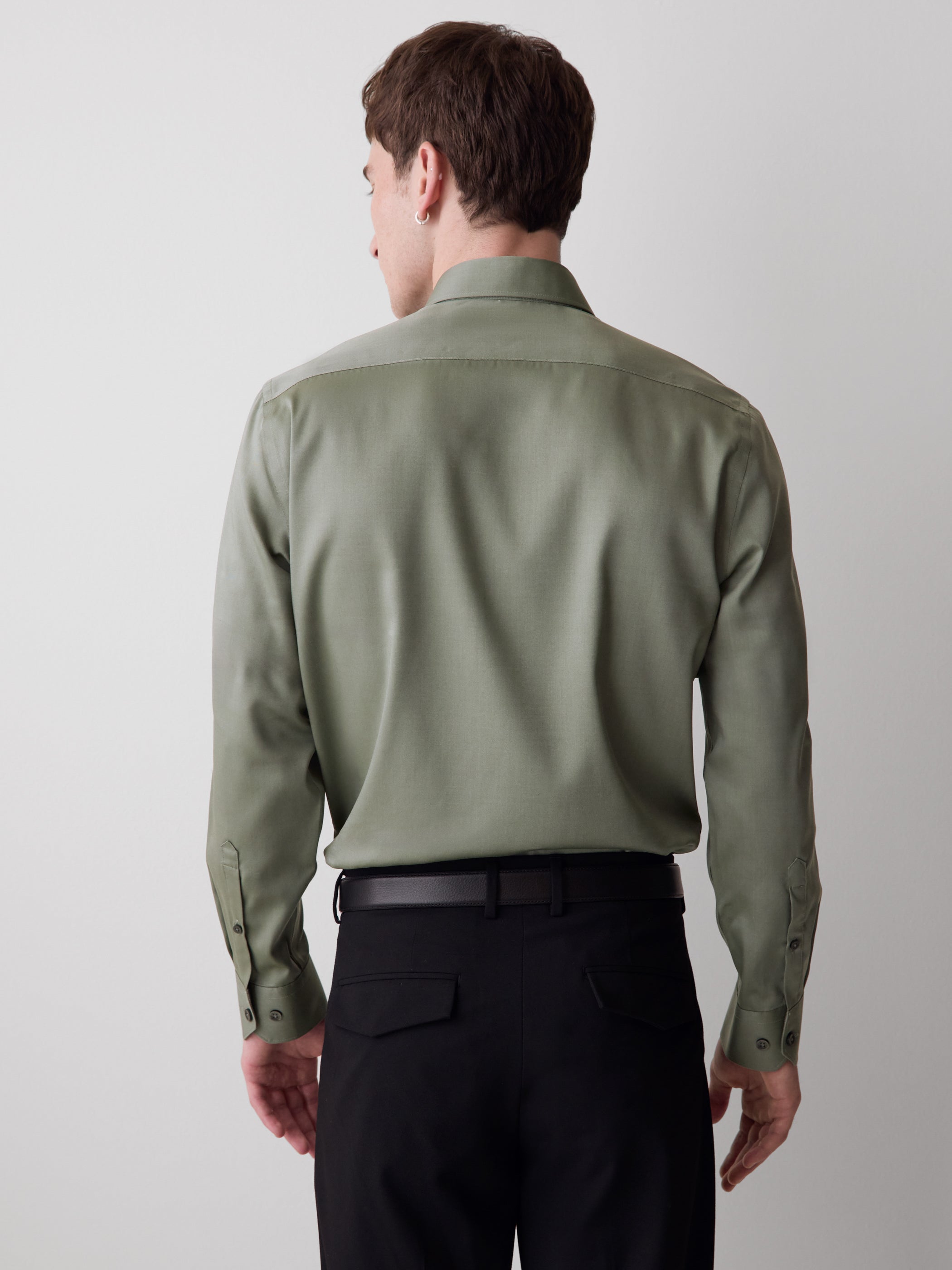 Slim Fit Solid Twill Dress Shirt rw&co Limited Time Discount