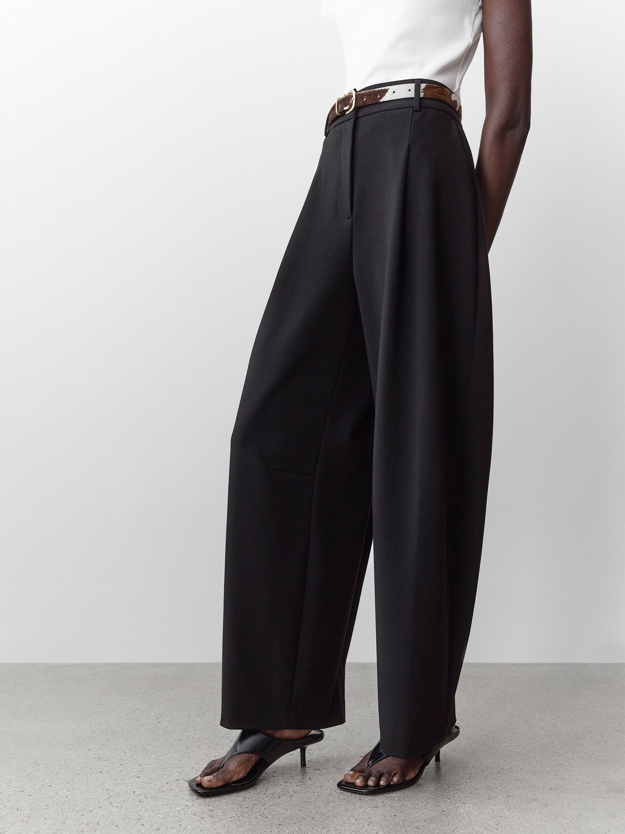 Twill High-Rise Barrel Pant rw&co On Sale