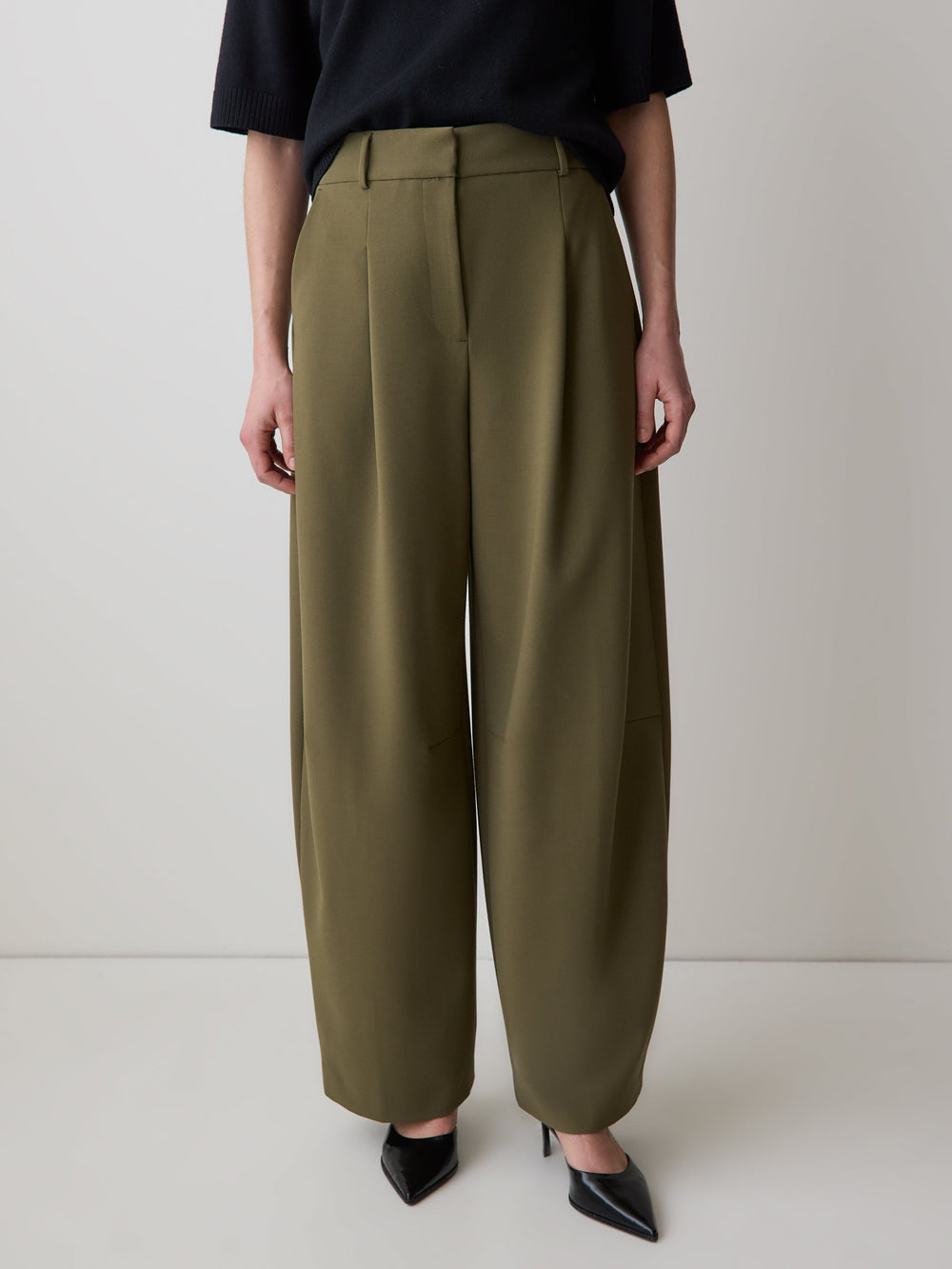 Twill High-Rise Barrel Pant rw&co On Sale