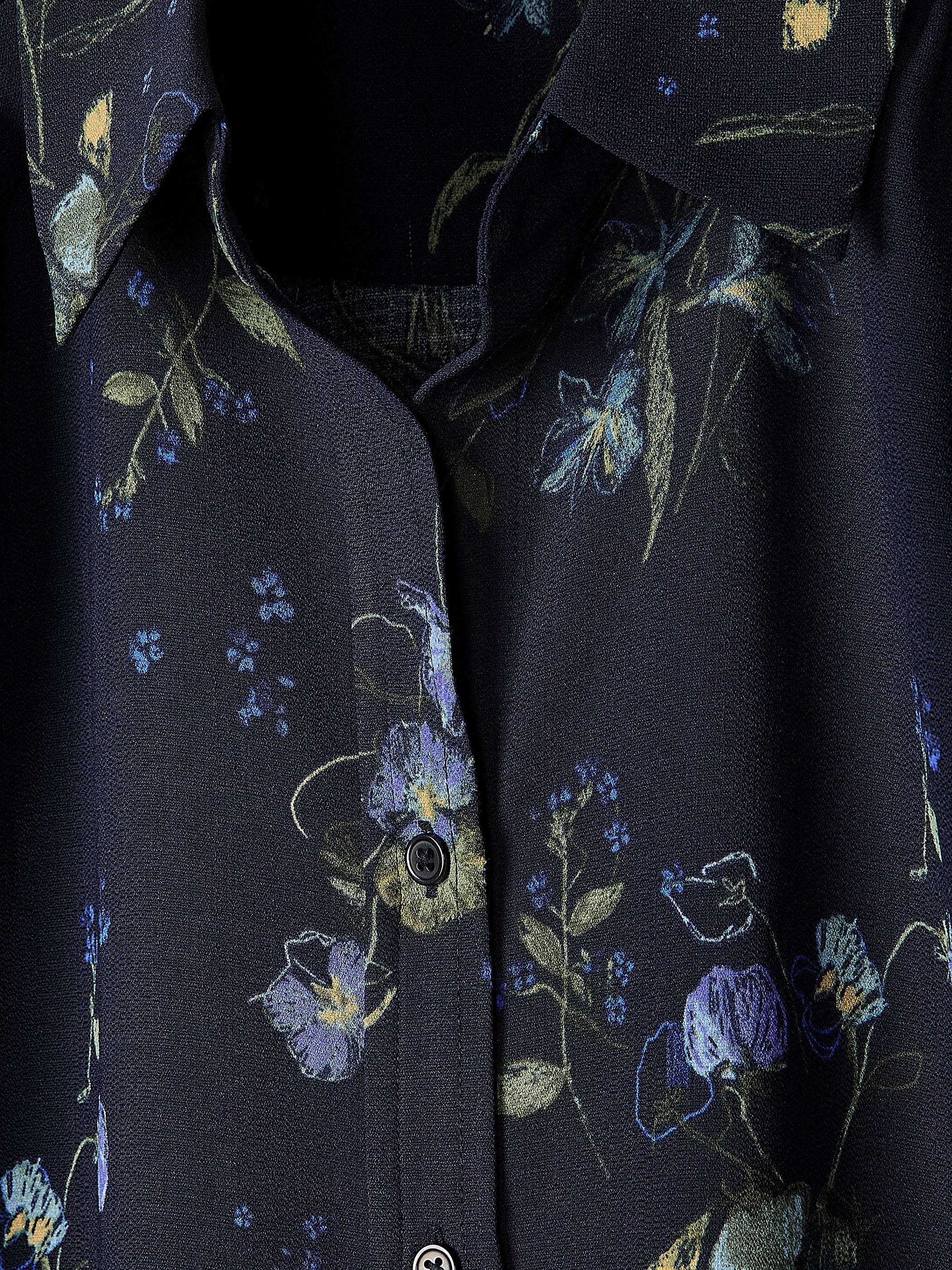 Short-Sleeve Buttoned-Down Blouse rw&co On Sale