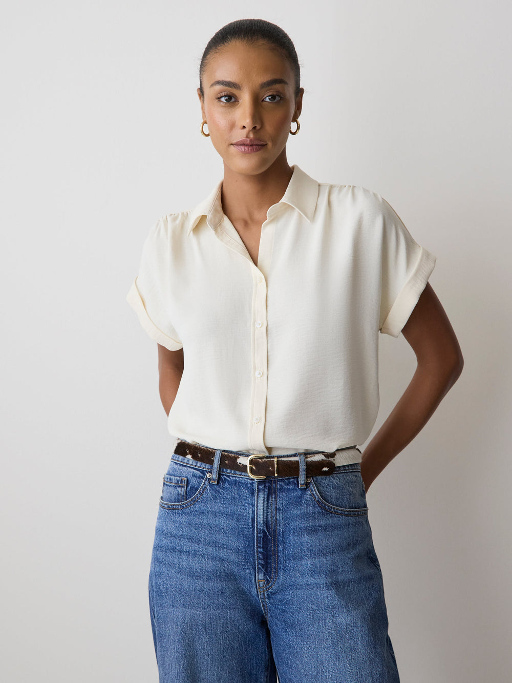Short-Sleeve Buttoned-Down Blouse rw&co On Sale