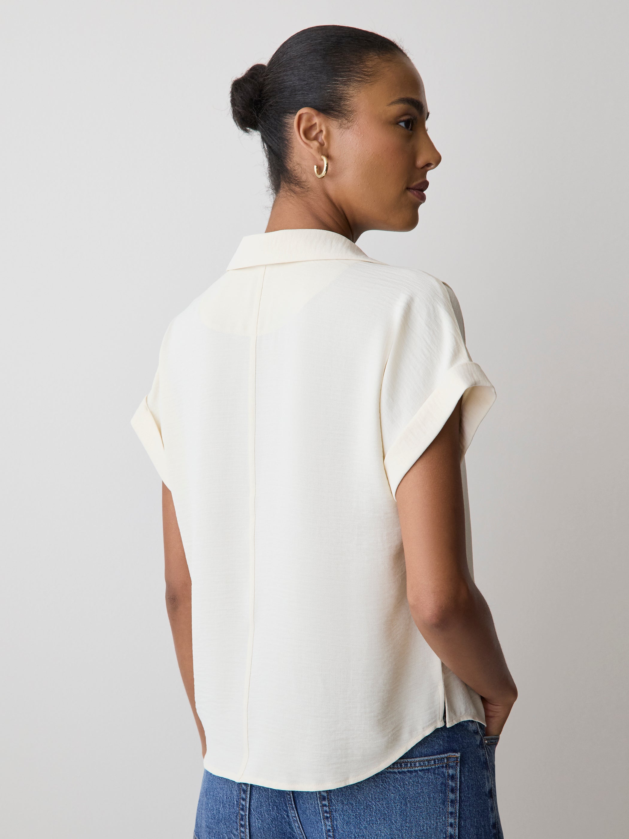 Short-Sleeve Buttoned-Down Blouse rw&co On Sale