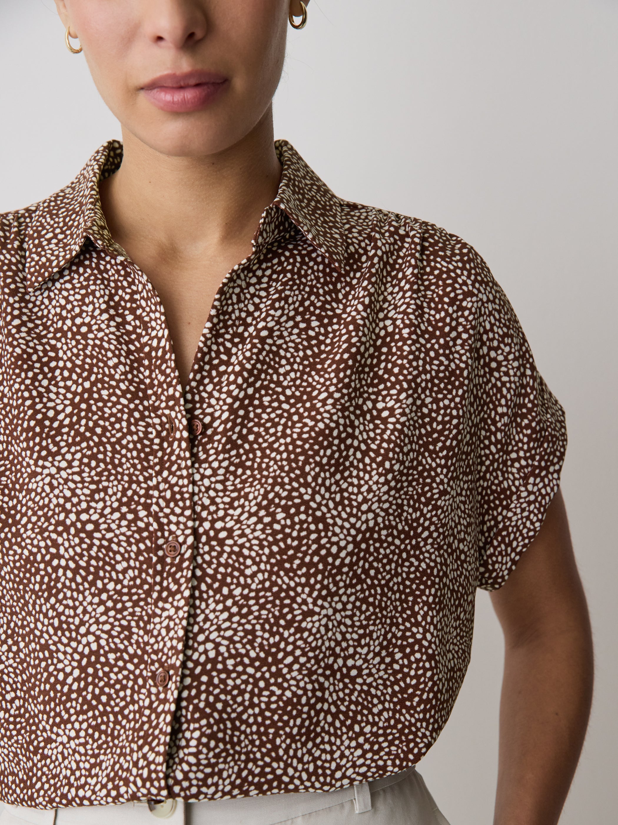 Short-Sleeve Buttoned-Down Blouse rw&co On Sale