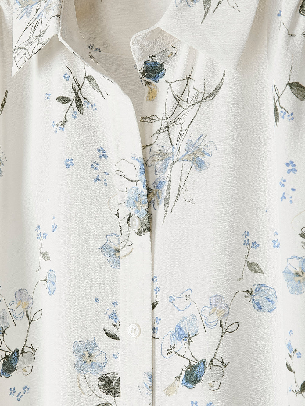 Short-Sleeve Buttoned-Down Blouse rw&co On Sale