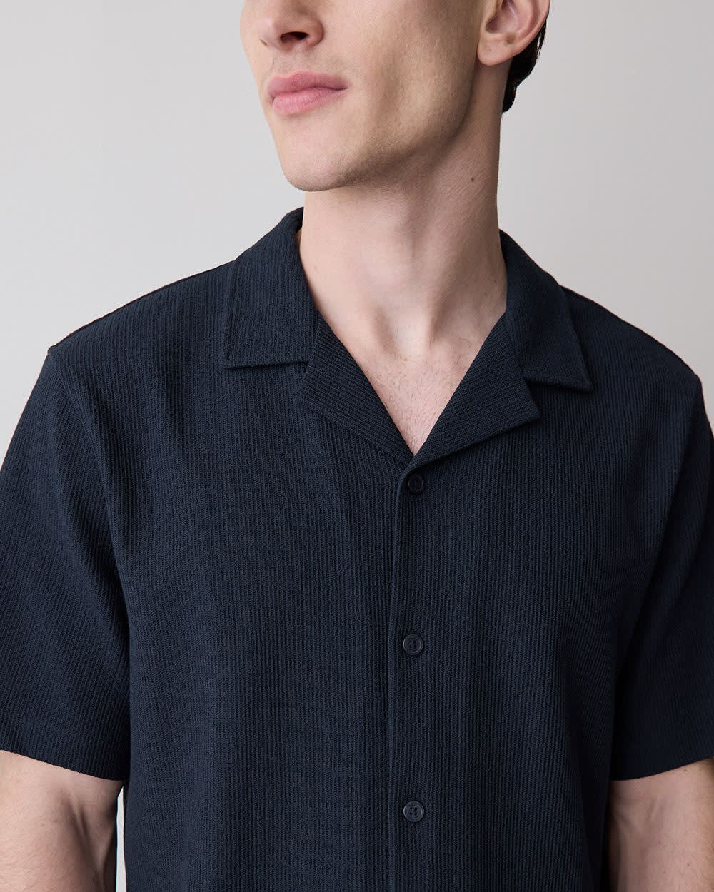 Short-Sleeve Textured Shirt with Camp Collar rw&co Limited Time Discount
