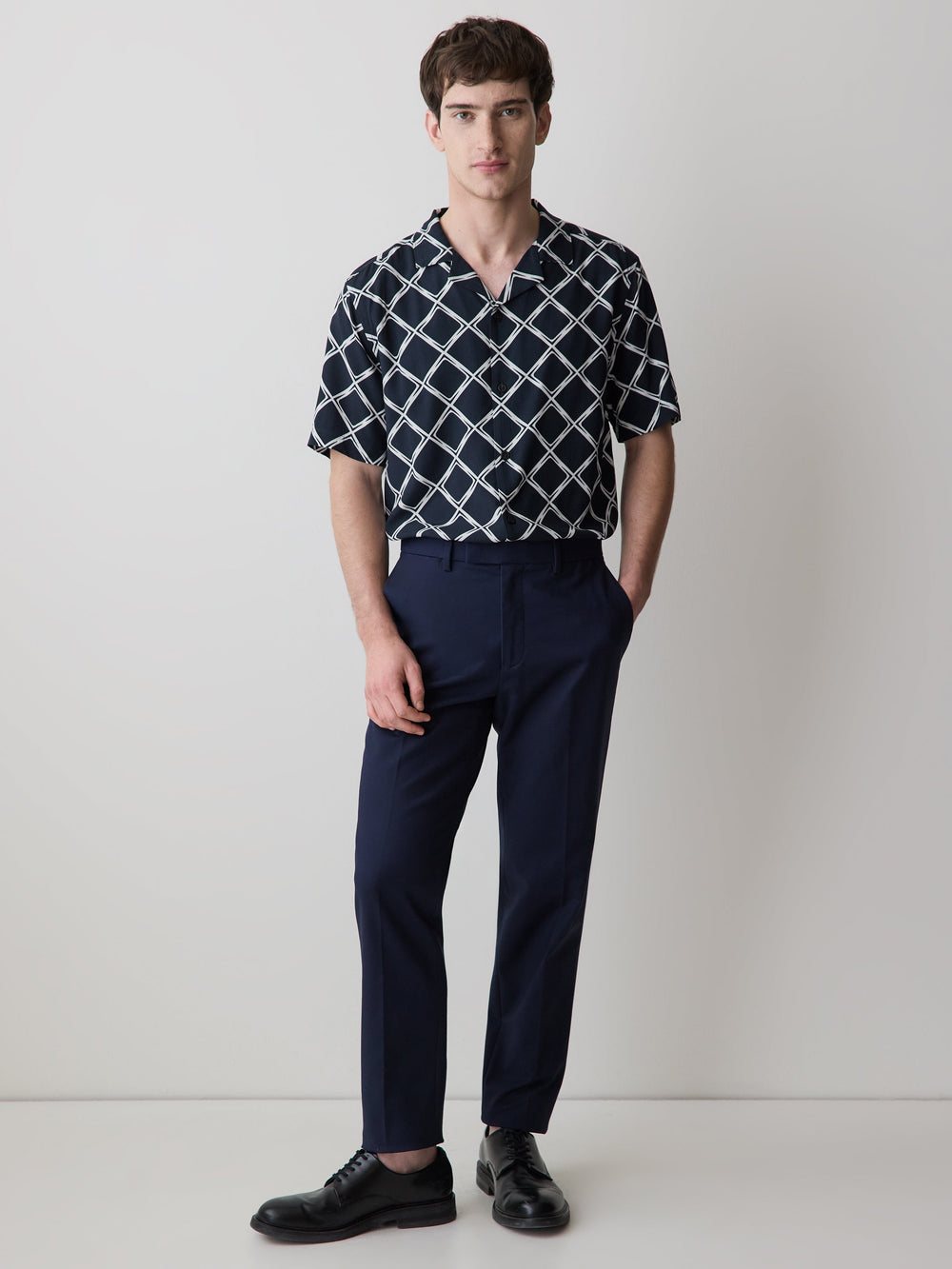 Short-Sleeve Camp-Collar Shirt with Geo Print rw&co Limited Time Discount