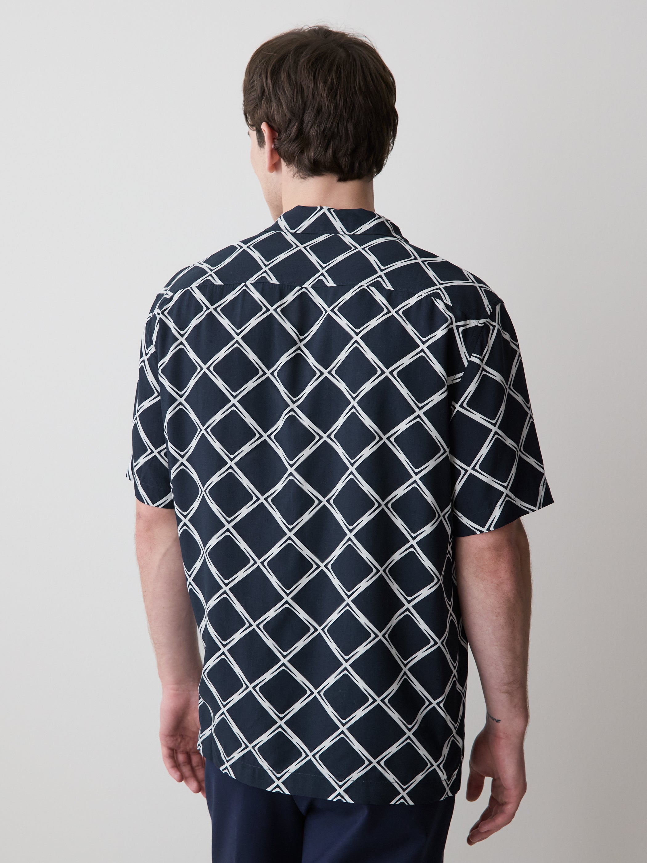 Short-Sleeve Camp-Collar Shirt with Geo Print rw&co Limited Time Discount