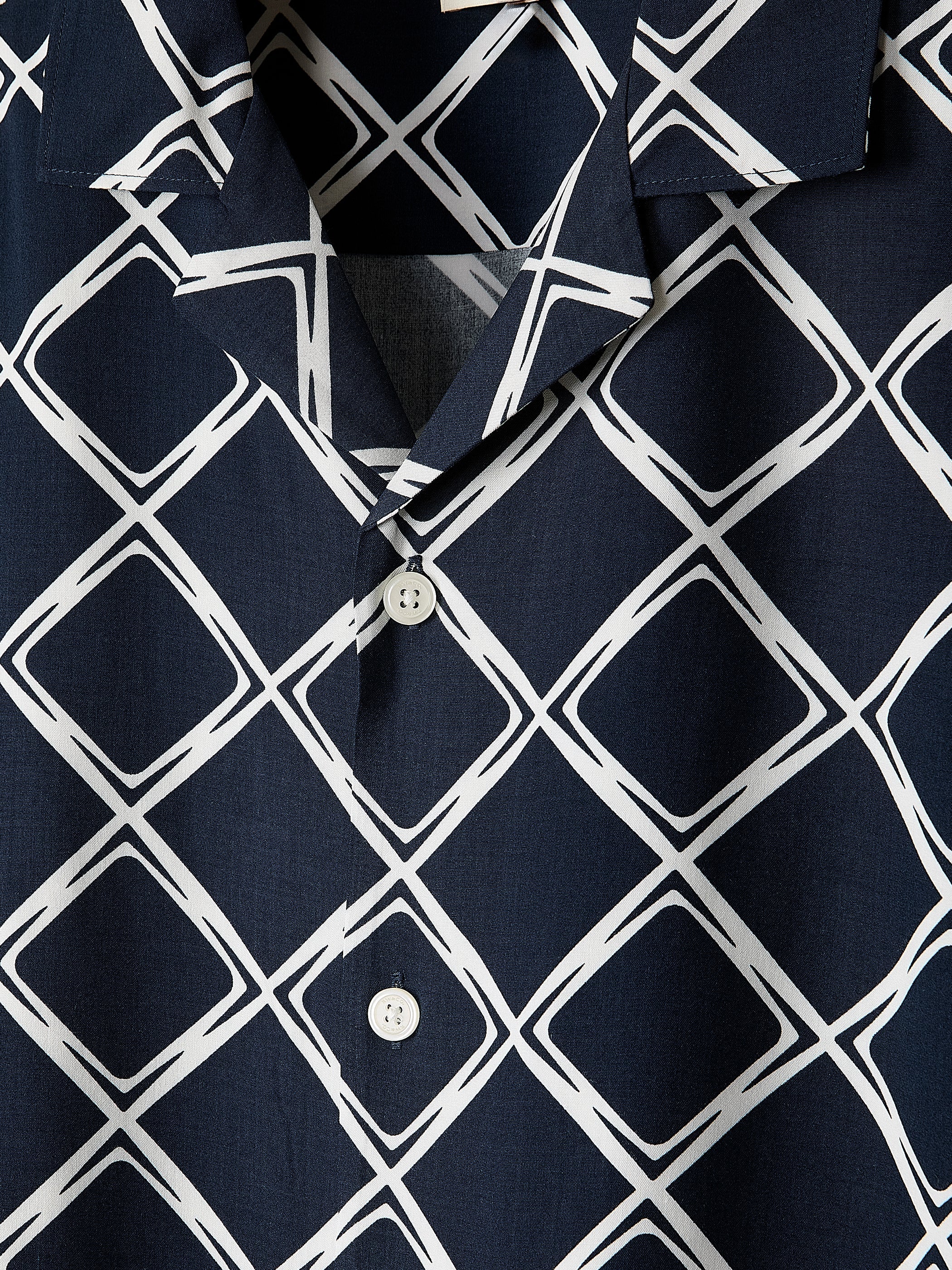 Short-Sleeve Camp-Collar Shirt with Geo Print rw&co Limited Time Discount