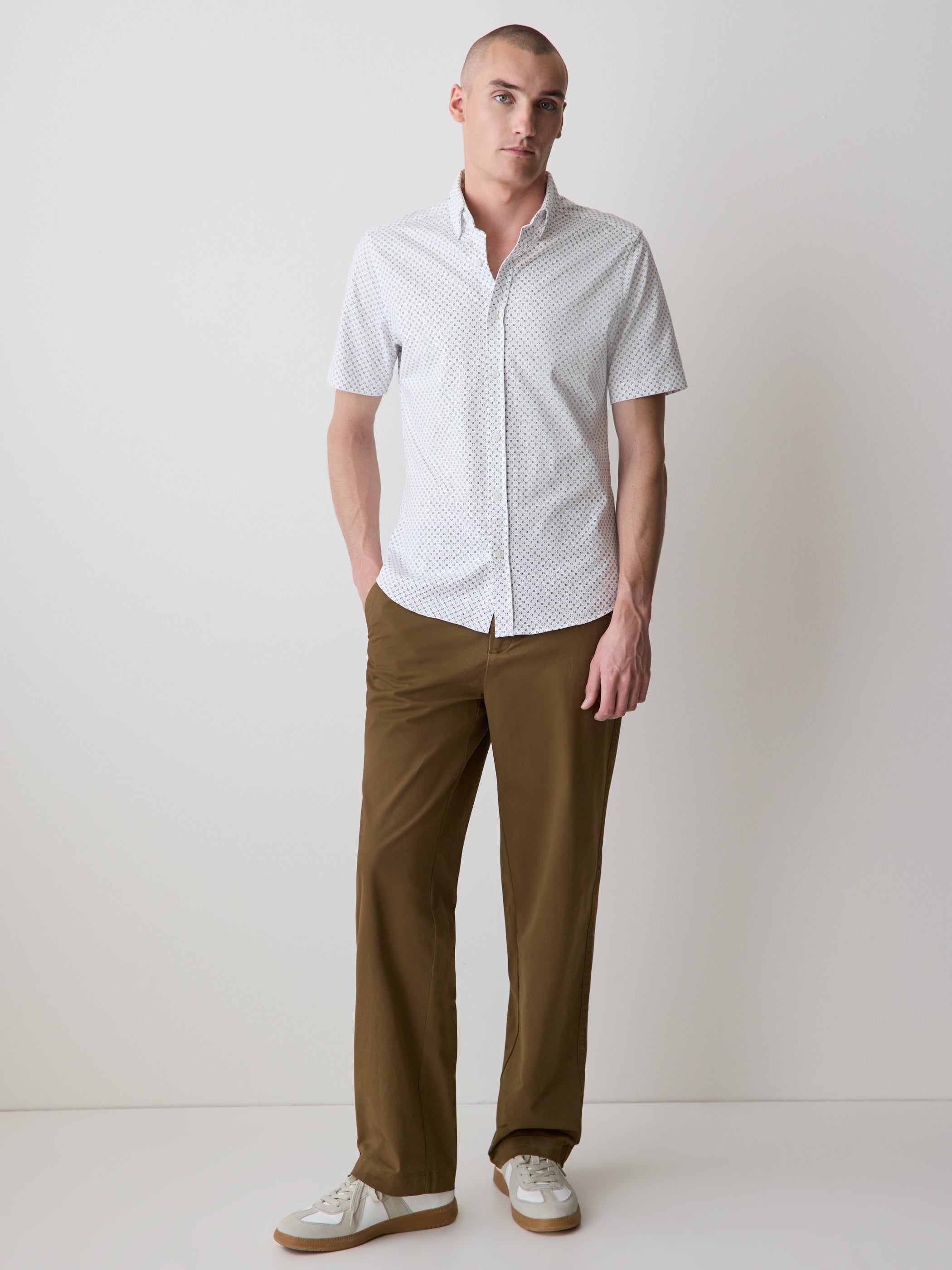 Slim-Fit Short-Sleeve Jersey Shirt rw&co Great Value Deal