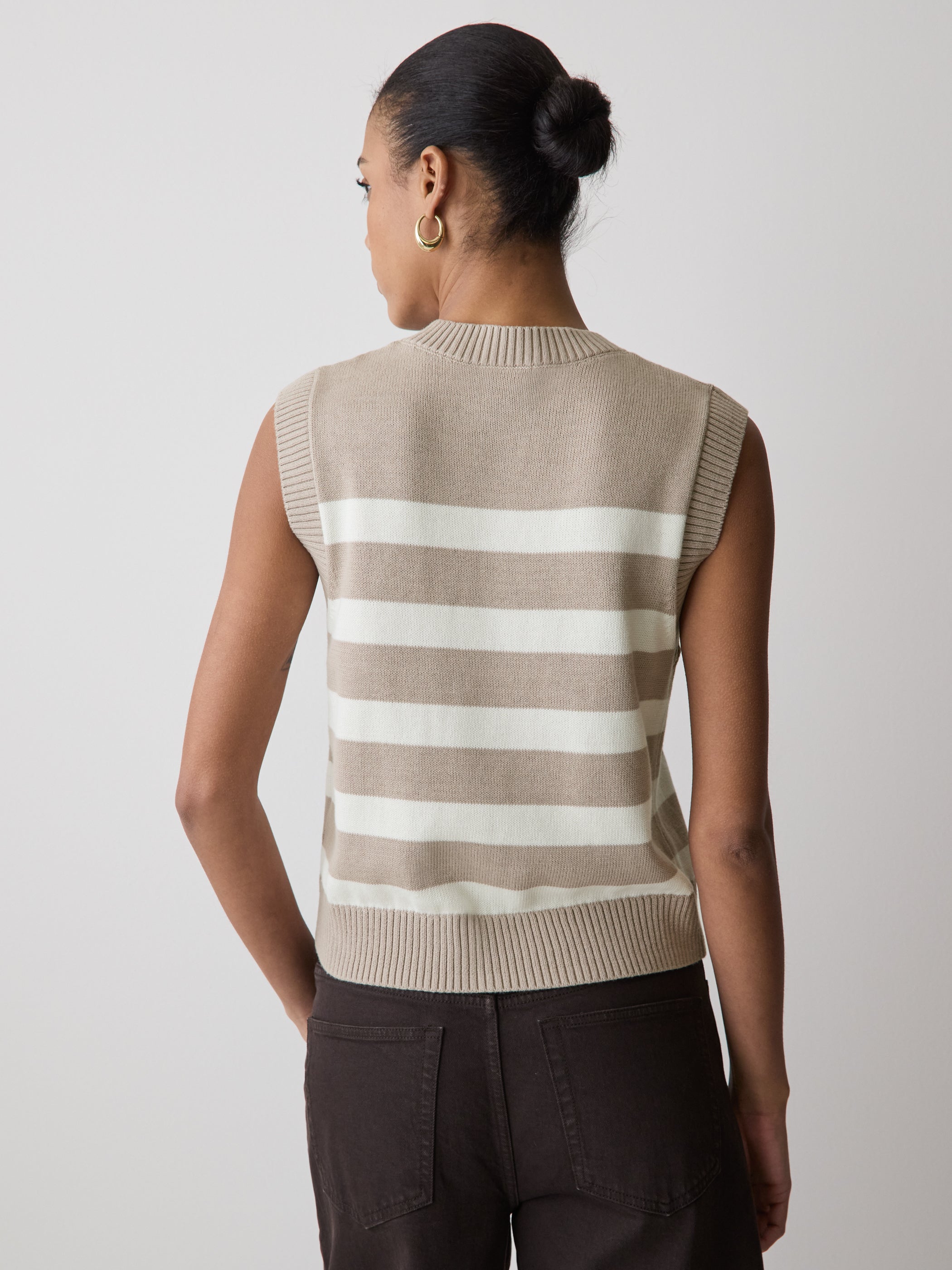 Sleeveless Crew-Neck Sweater Vest rw&co Special Promo Price