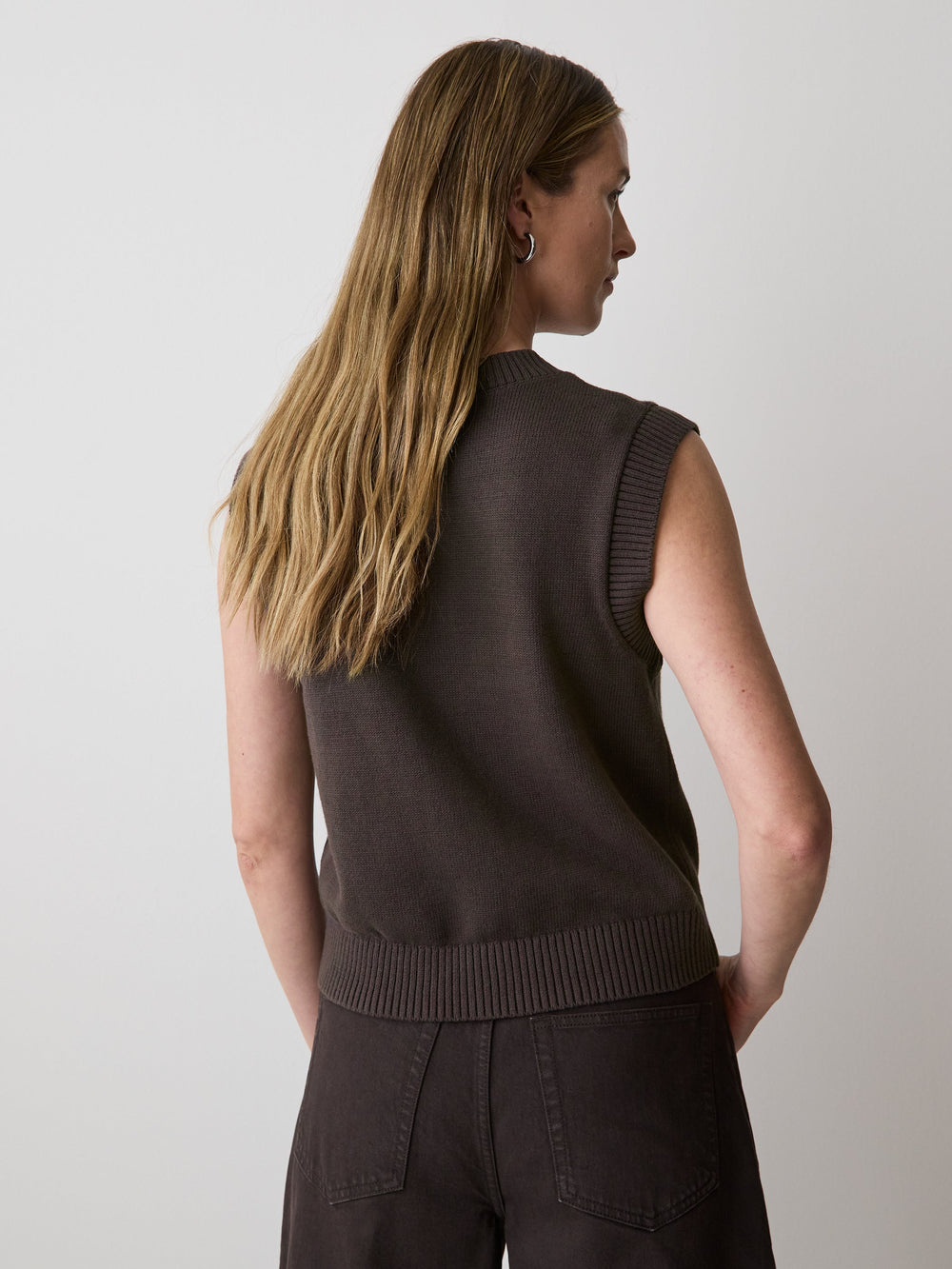 Sleeveless Crew-Neck Sweater Vest rw&co Special Promo Price