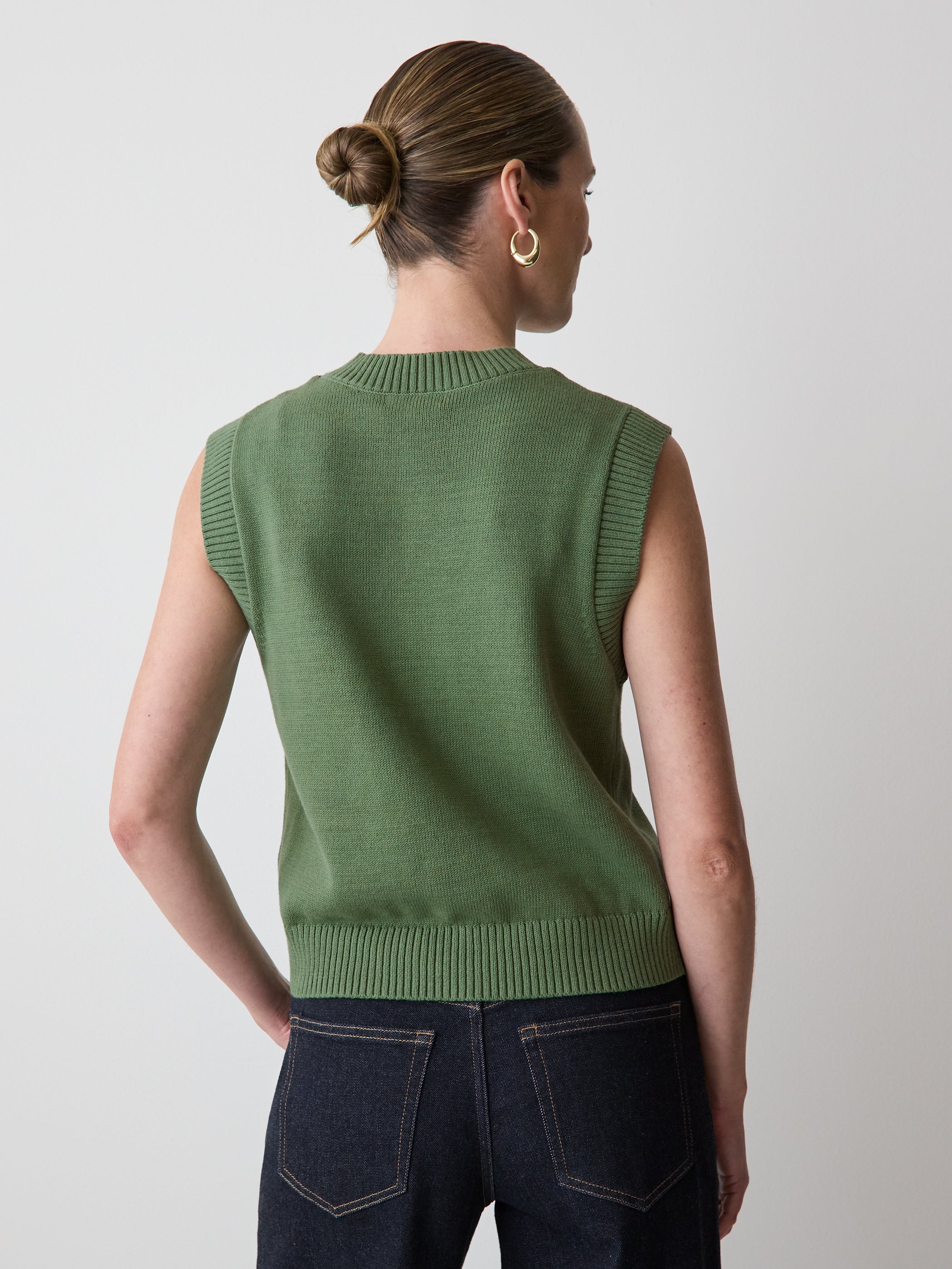 Sleeveless Crew-Neck Sweater Vest rw&co Special Promo Price