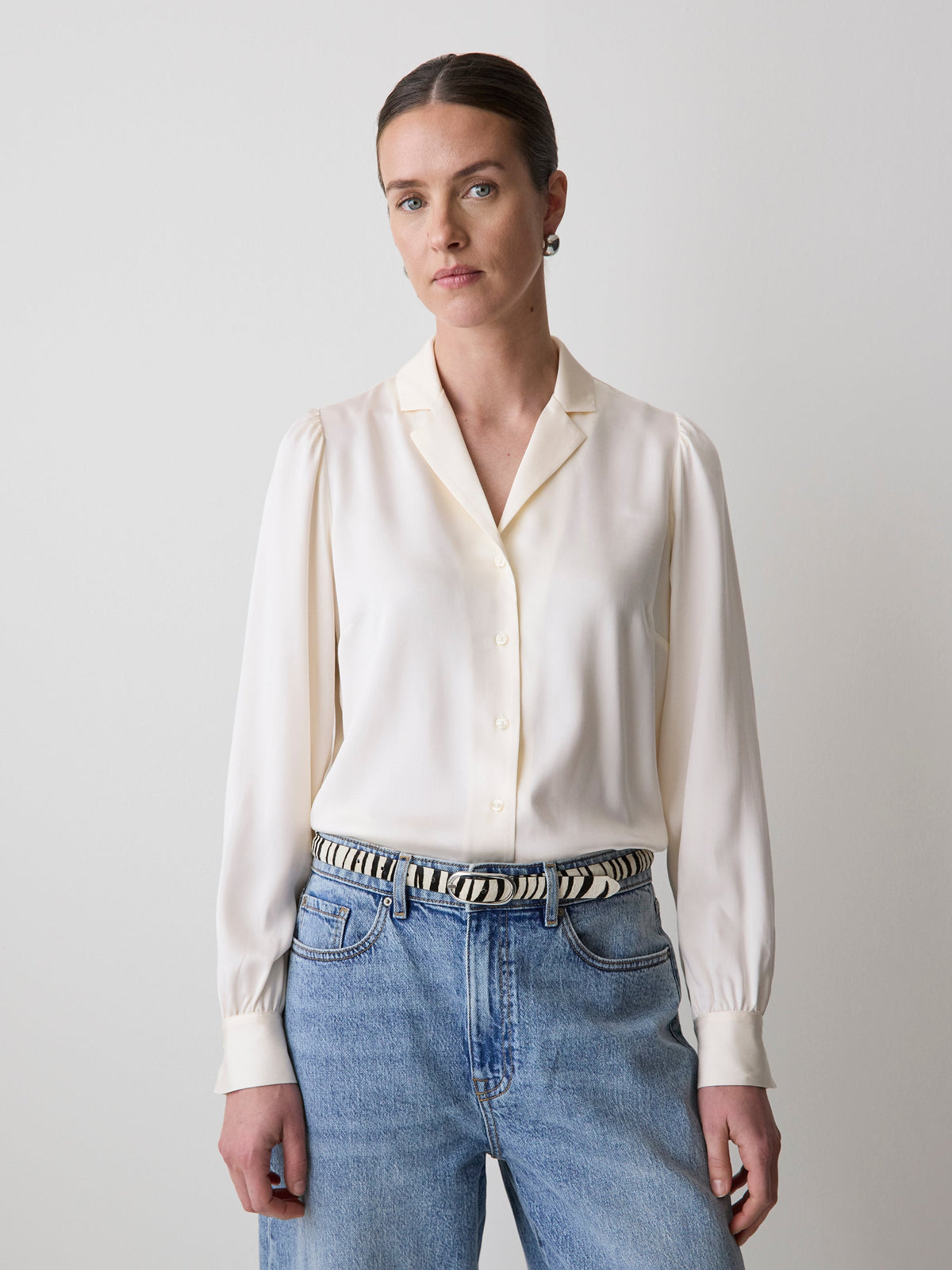 Long-Sleeve Buttoned-Down Fluid Blouse rw&co On Sale