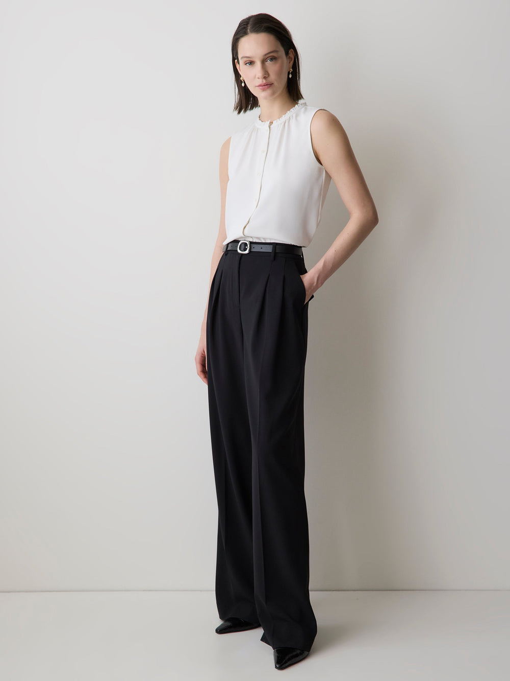 Sleeveless Buttoned-Down Blouse rw&co Exclusive Sale Price