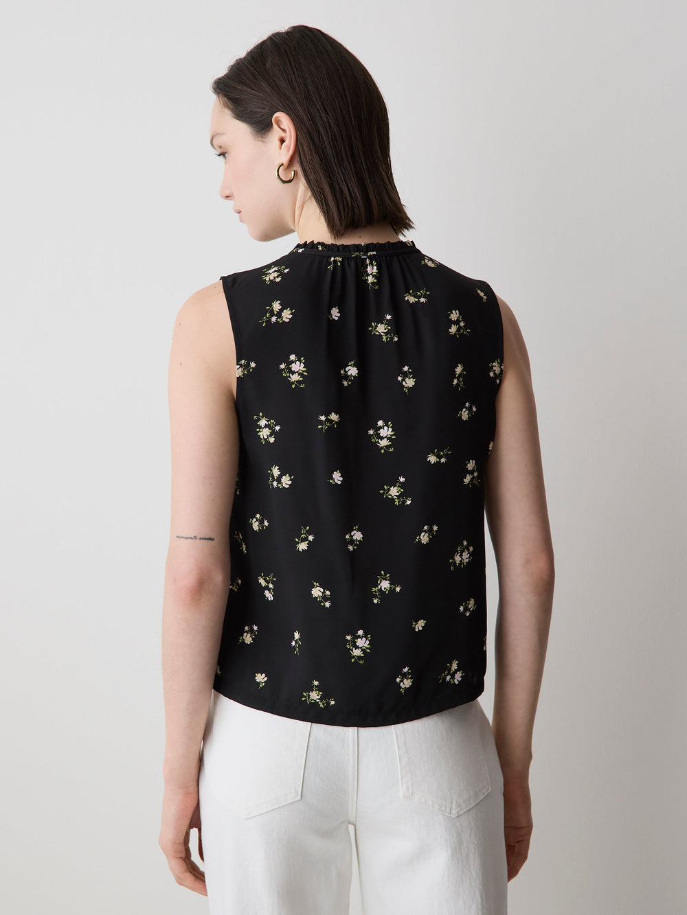 Sleeveless Buttoned-Down Blouse with Ruffled Trim rw&co Special Offer