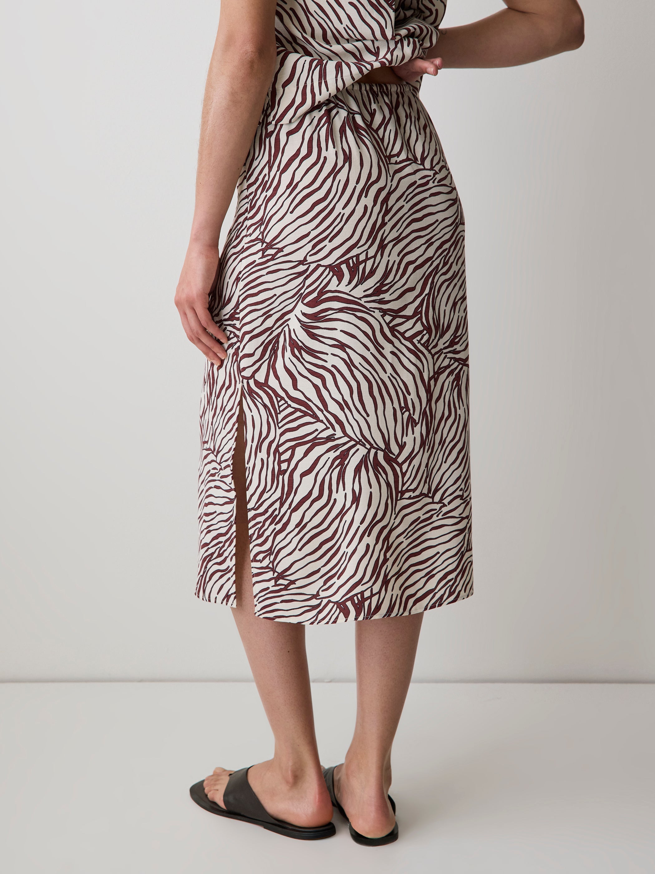 High-Rise Straight Midi Skirt rw&co Great Value Deal