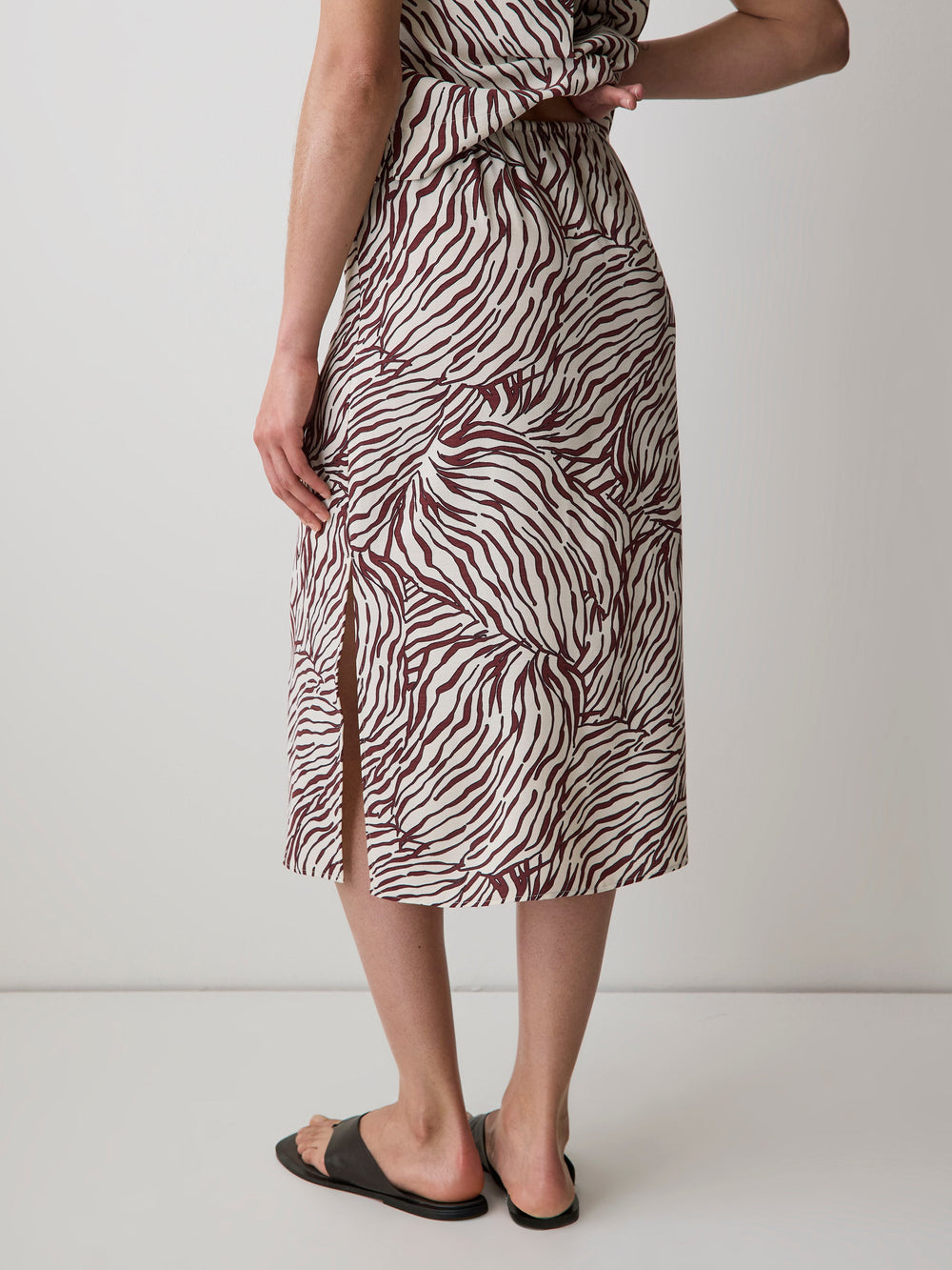 High-Rise Straight Midi Skirt rw&co Great Value Deal