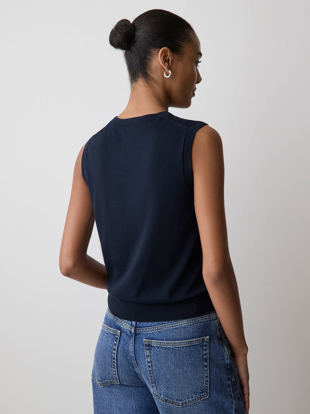 Sleeveless Scoop-Neck Sweater rw&co On Sale