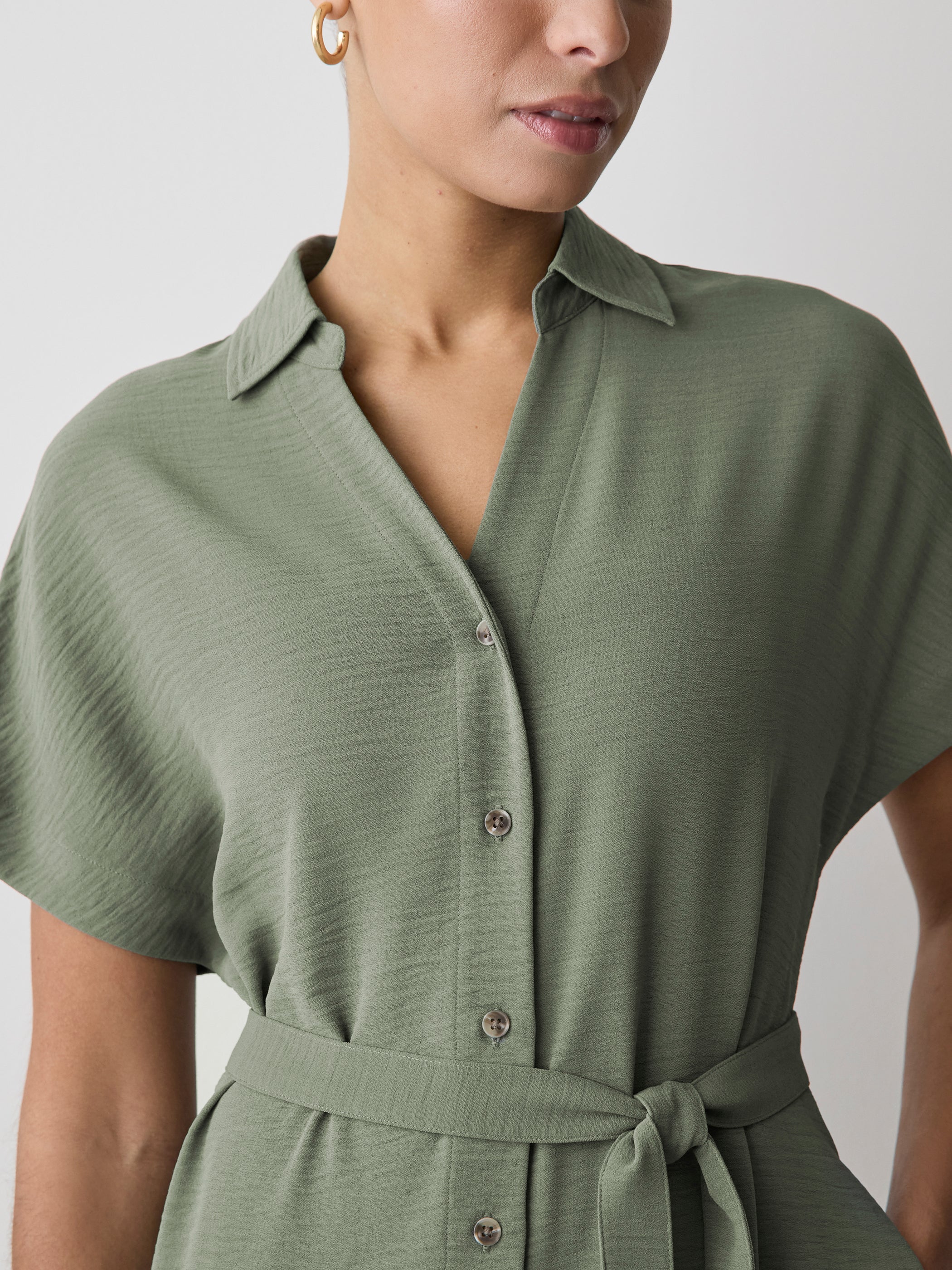 Short-Sleeve Buttoned-Down Midi Dress with Shirt Collar rw&co Special Promo Price