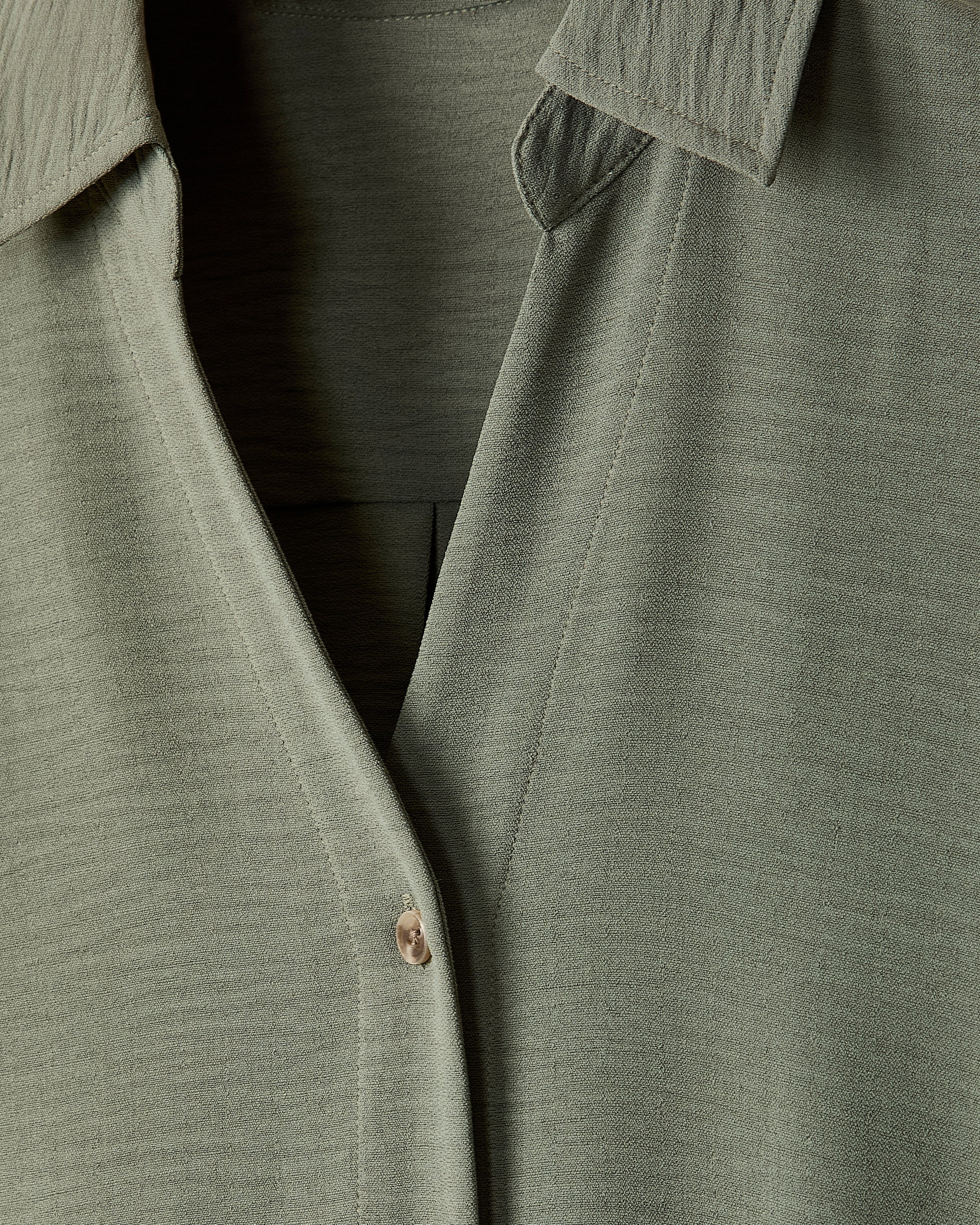 Short-Sleeve Buttoned-Down Midi Dress with Shirt Collar rw&co Special Promo Price