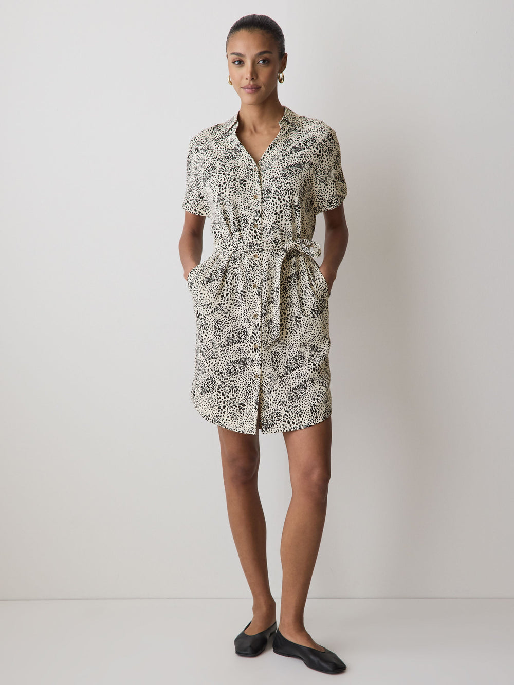 Short-Sleeve Buttoned-Down Midi Dress with Shirt Collar rw&co Special Promo Price