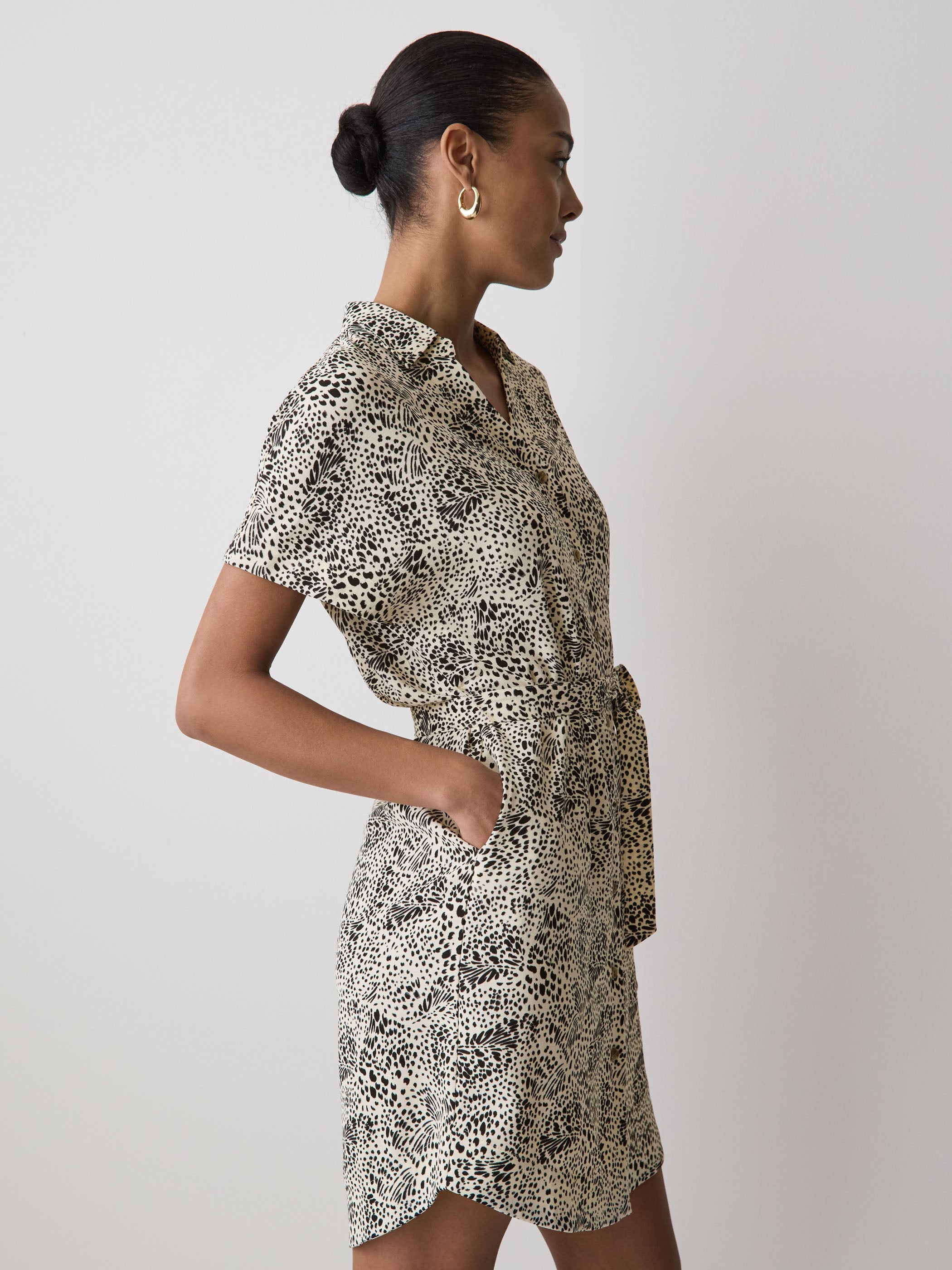 Short-Sleeve Buttoned-Down Midi Dress with Shirt Collar rw&co Special Promo Price