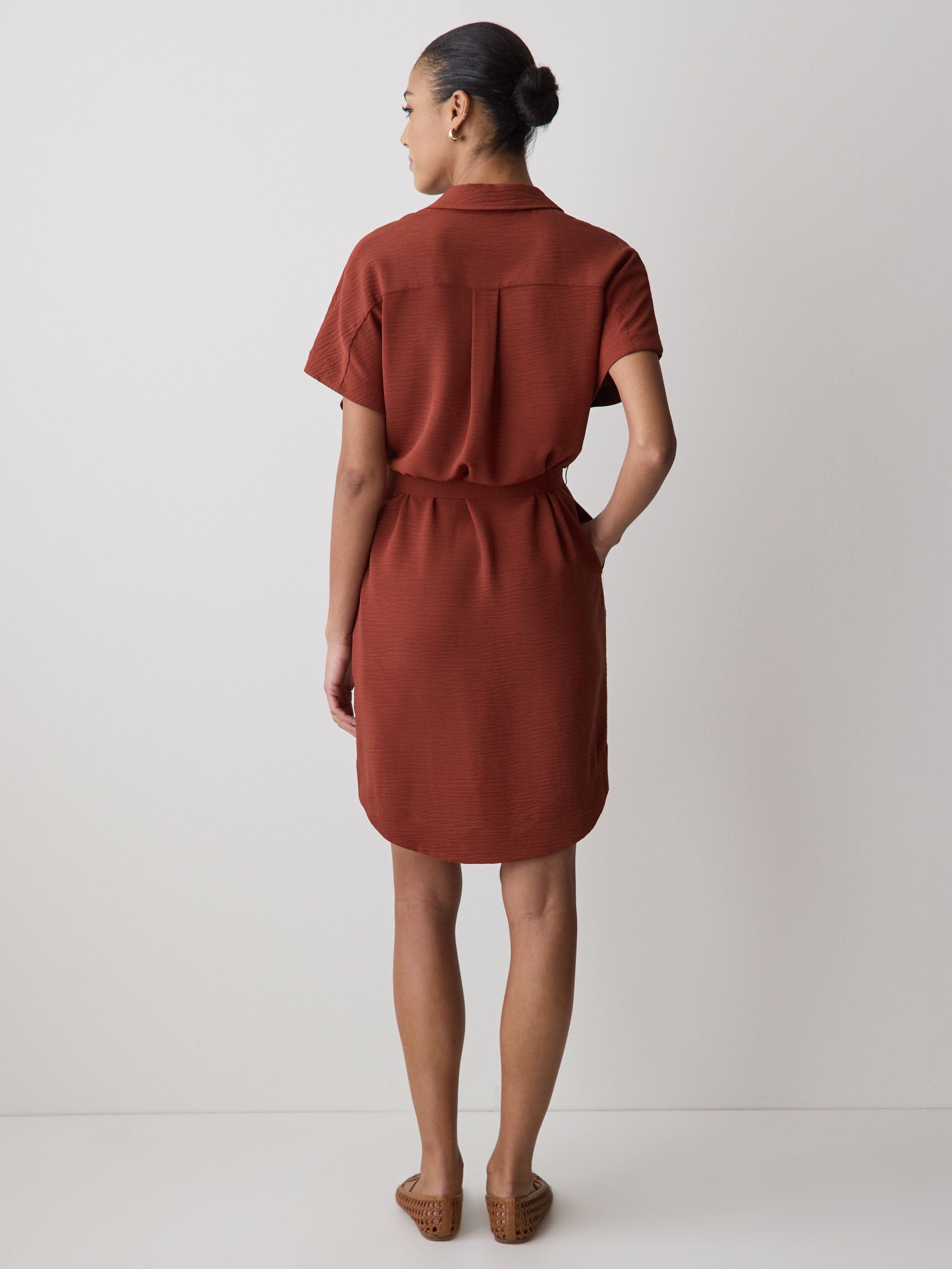 Short-Sleeve Buttoned-Down Midi Dress with Shirt Collar rw&co Special Promo Price