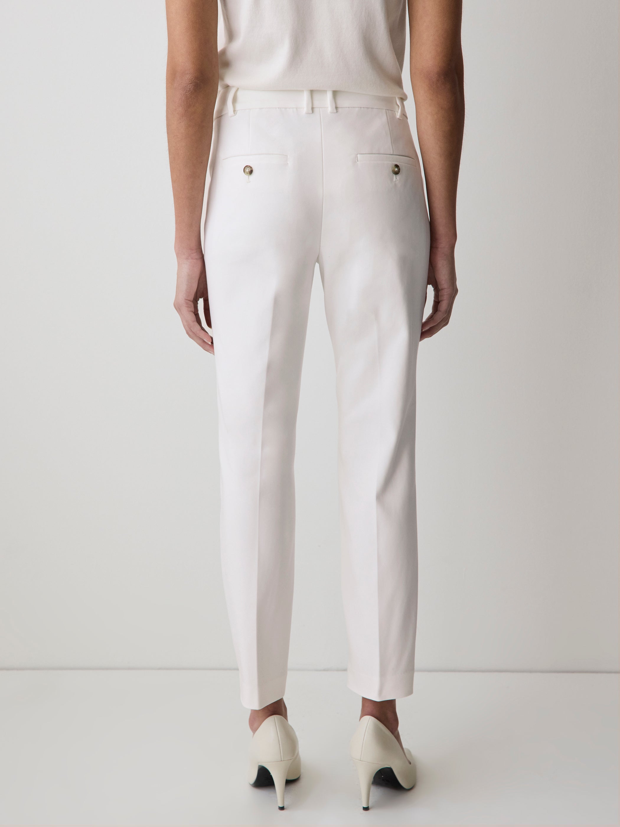 Limitless Mid-Rise Slim-Leg Signature Fit 7/8 Pant rw&co Limited Time Discount