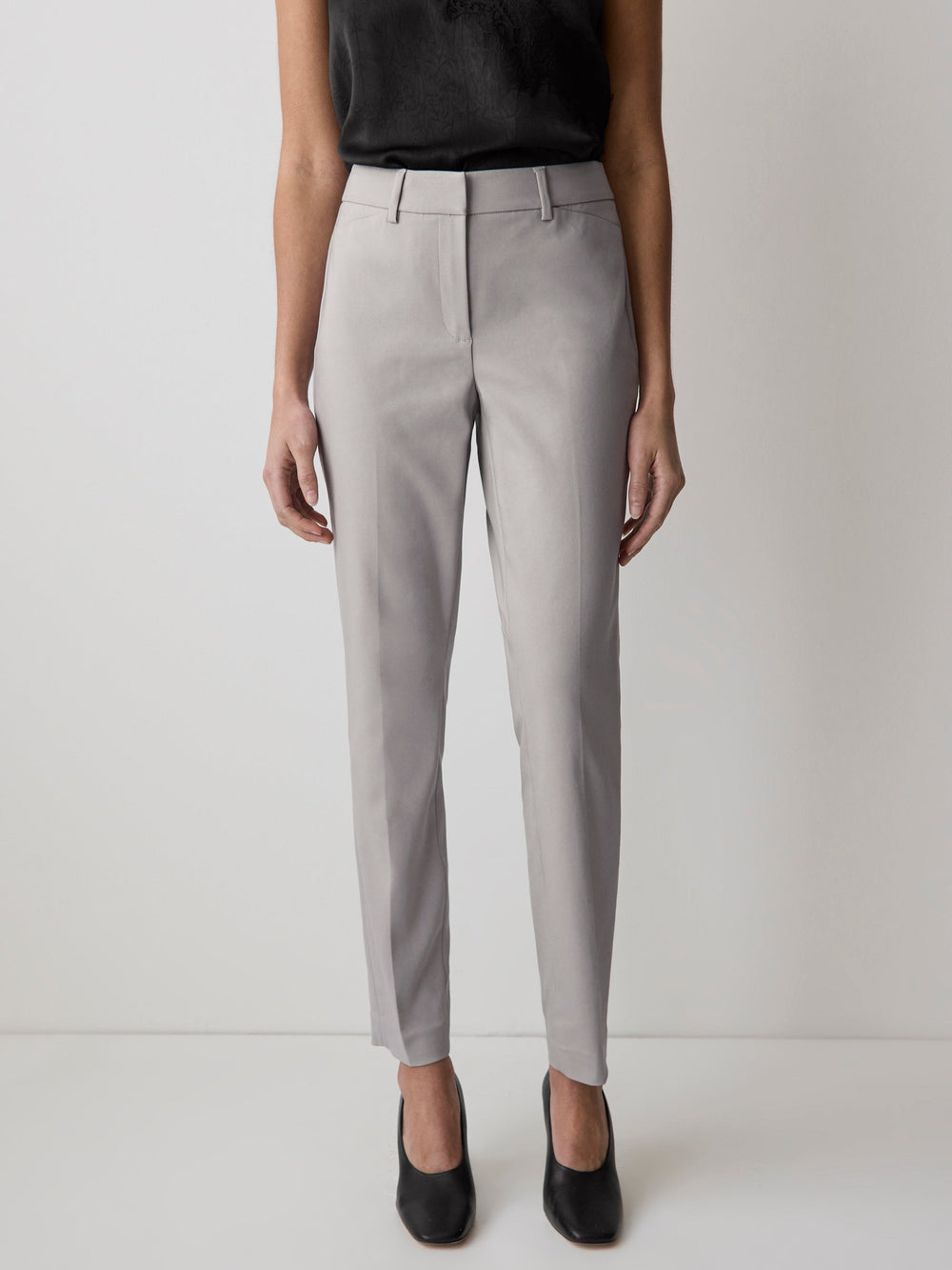 Limitless Mid-Rise Slim-Leg Curvy 7/8 Pant rw&co Special Promo Price