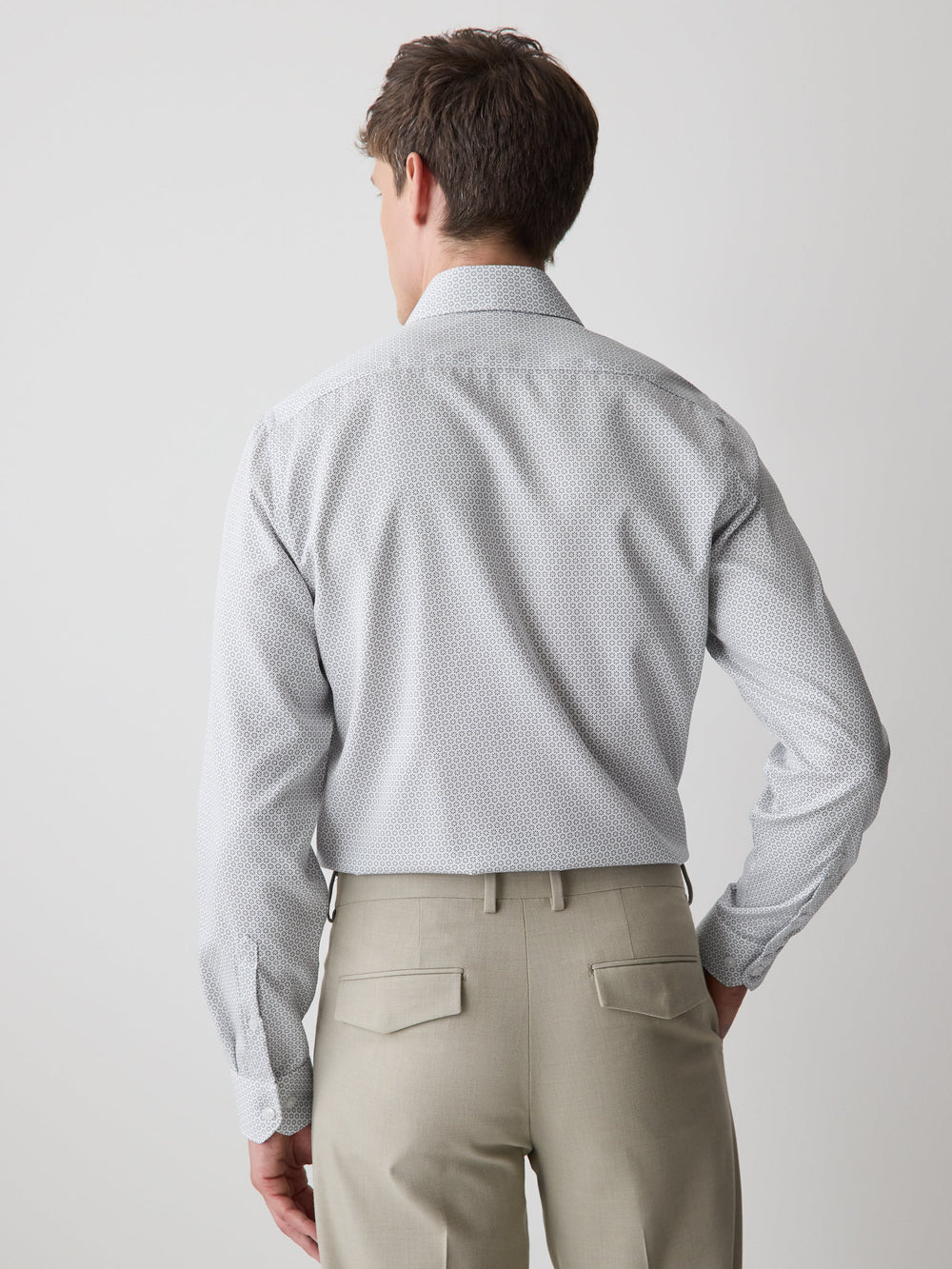 Slim-Fit Dress Shirt with Geo Floral Pattern rw&co Great Value Deal