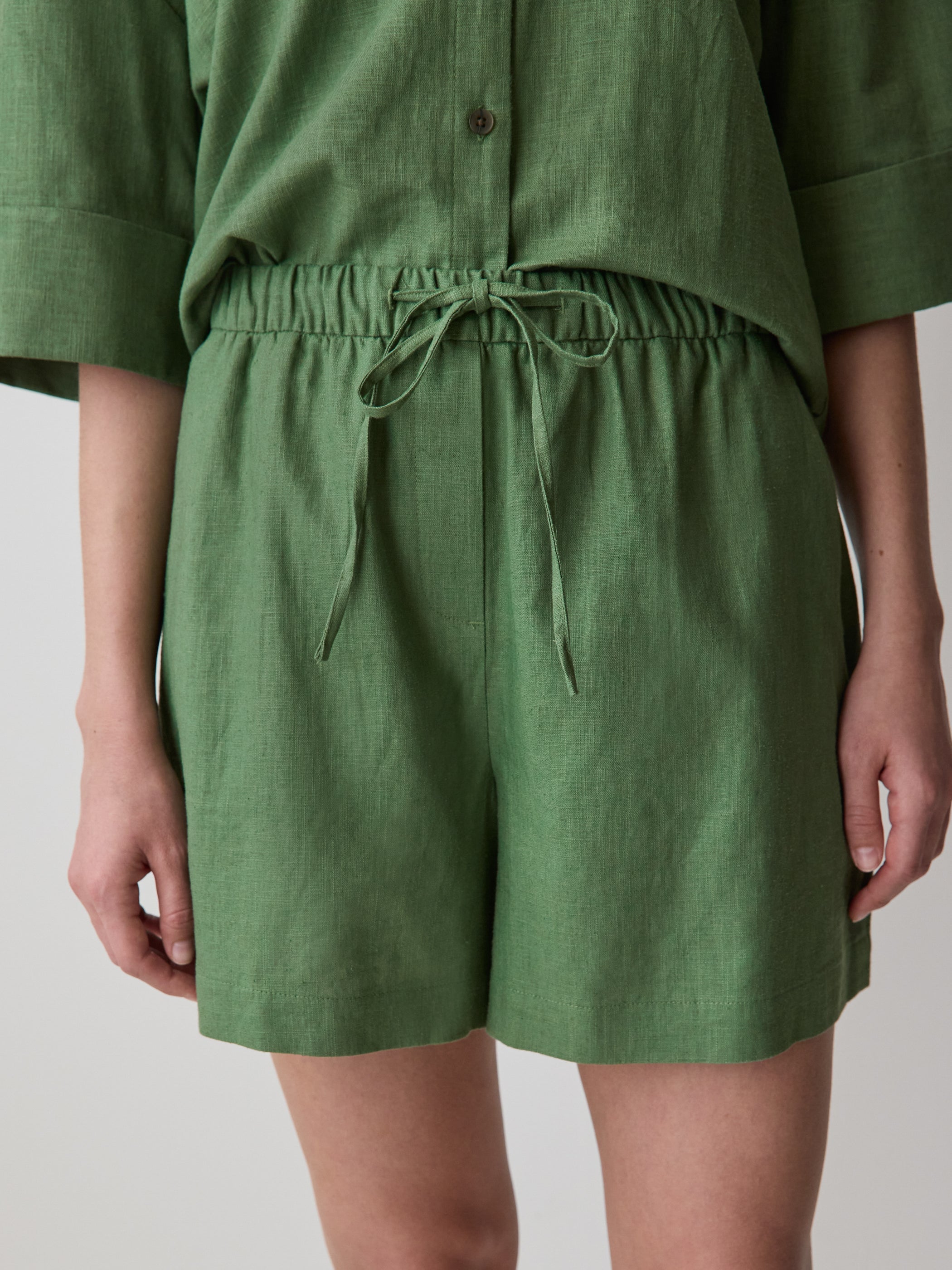 Linen-Blend Mid-Rise Pull-On Short rw&co Exclusive Sale Price