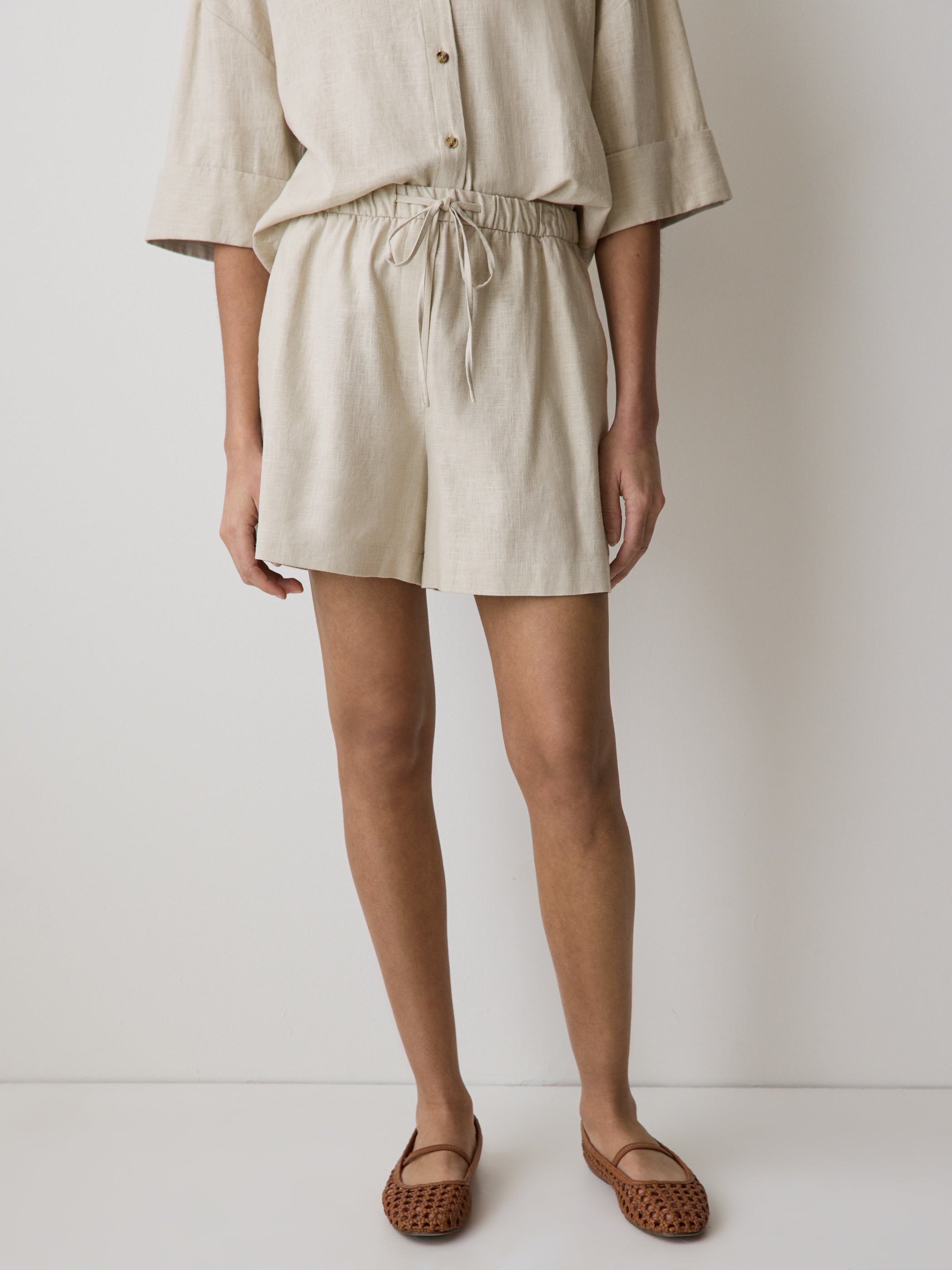 Linen-Blend Mid-Rise Pull-On Short rw&co Exclusive Sale Price