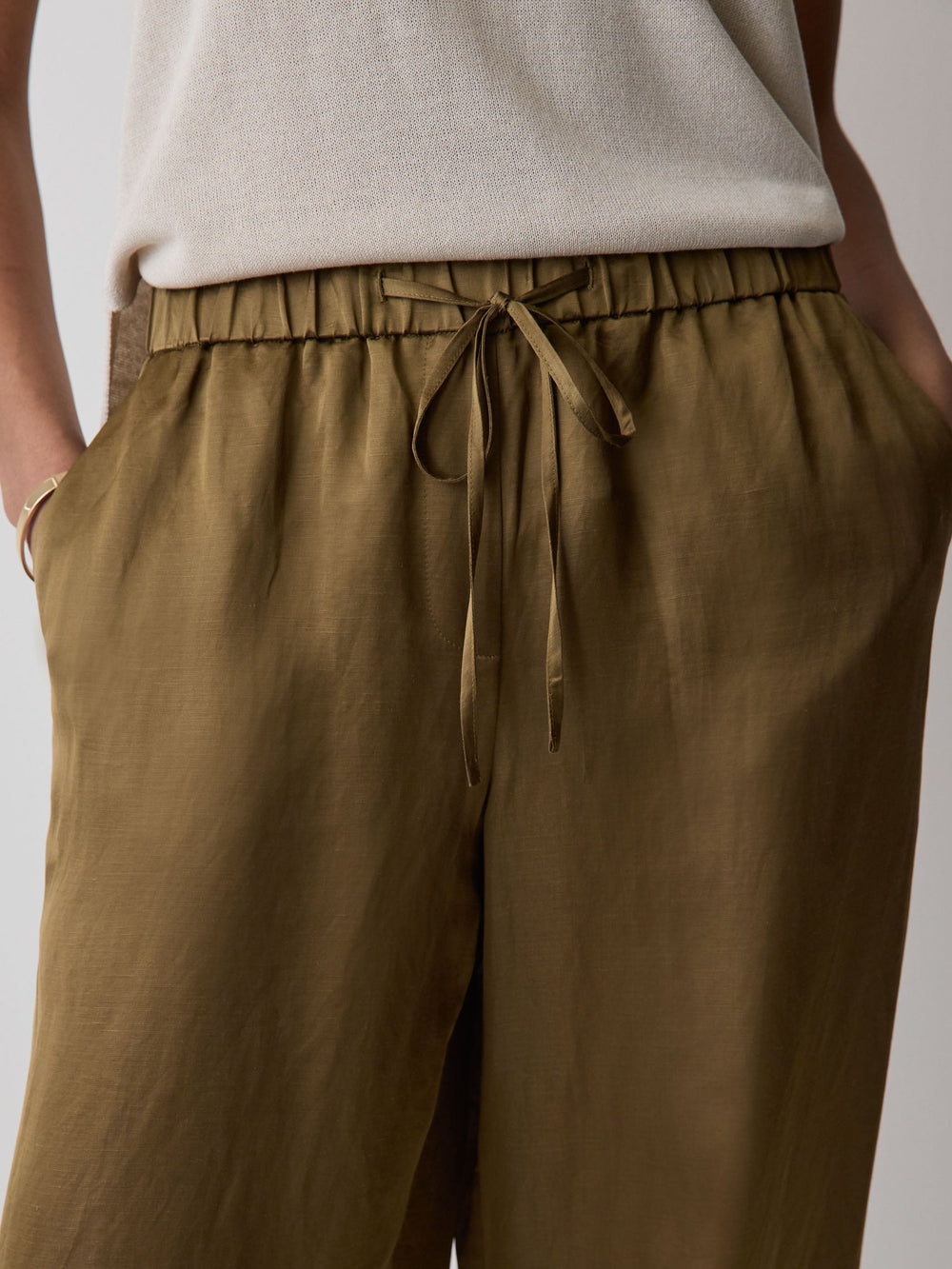 Satin High-Rise Balloon-Leg Pant rw&co Great Value Deal