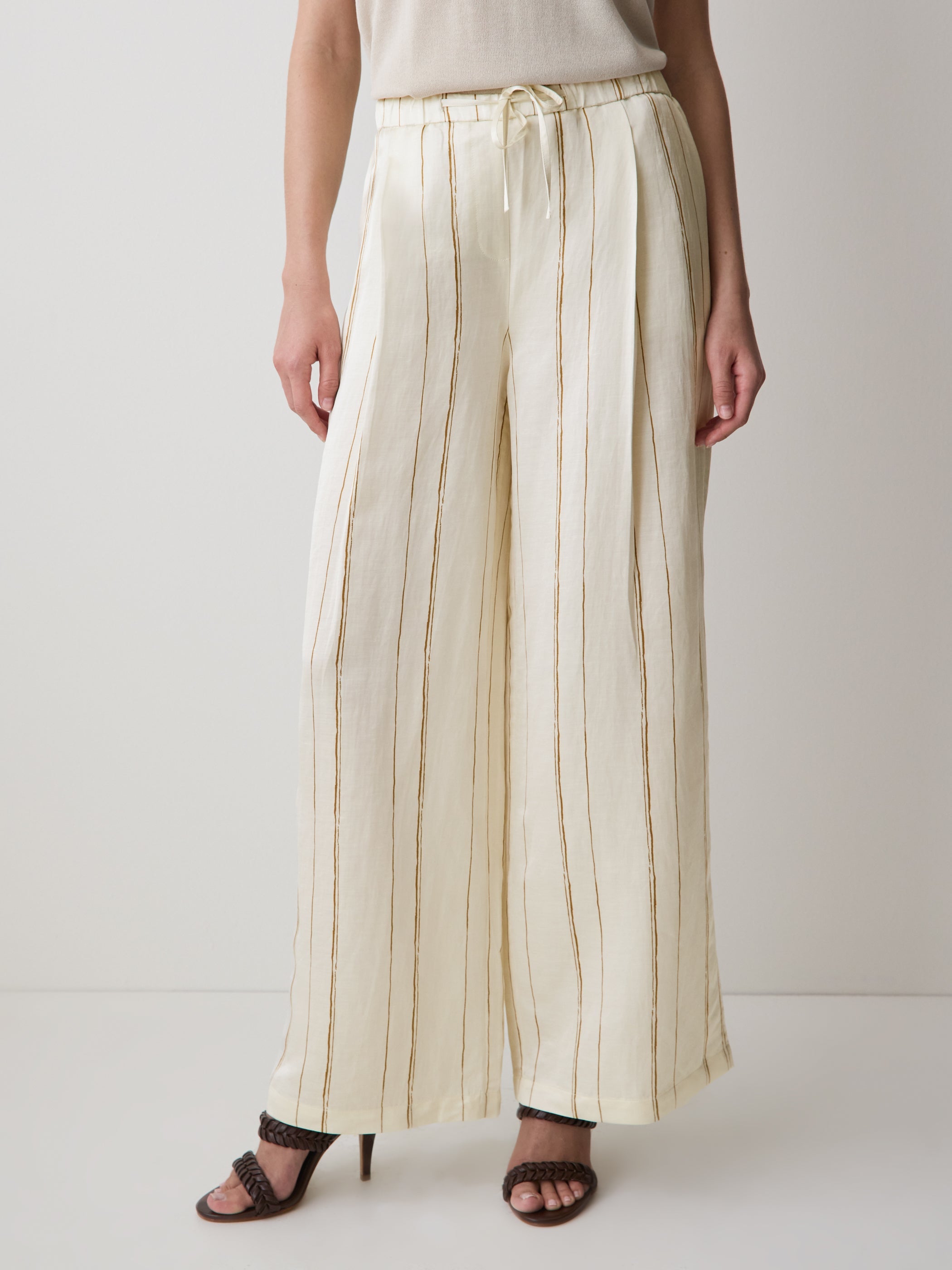 Pull-On Mid-Rise Wide-Leg Pant rw&co Limited Time Discount